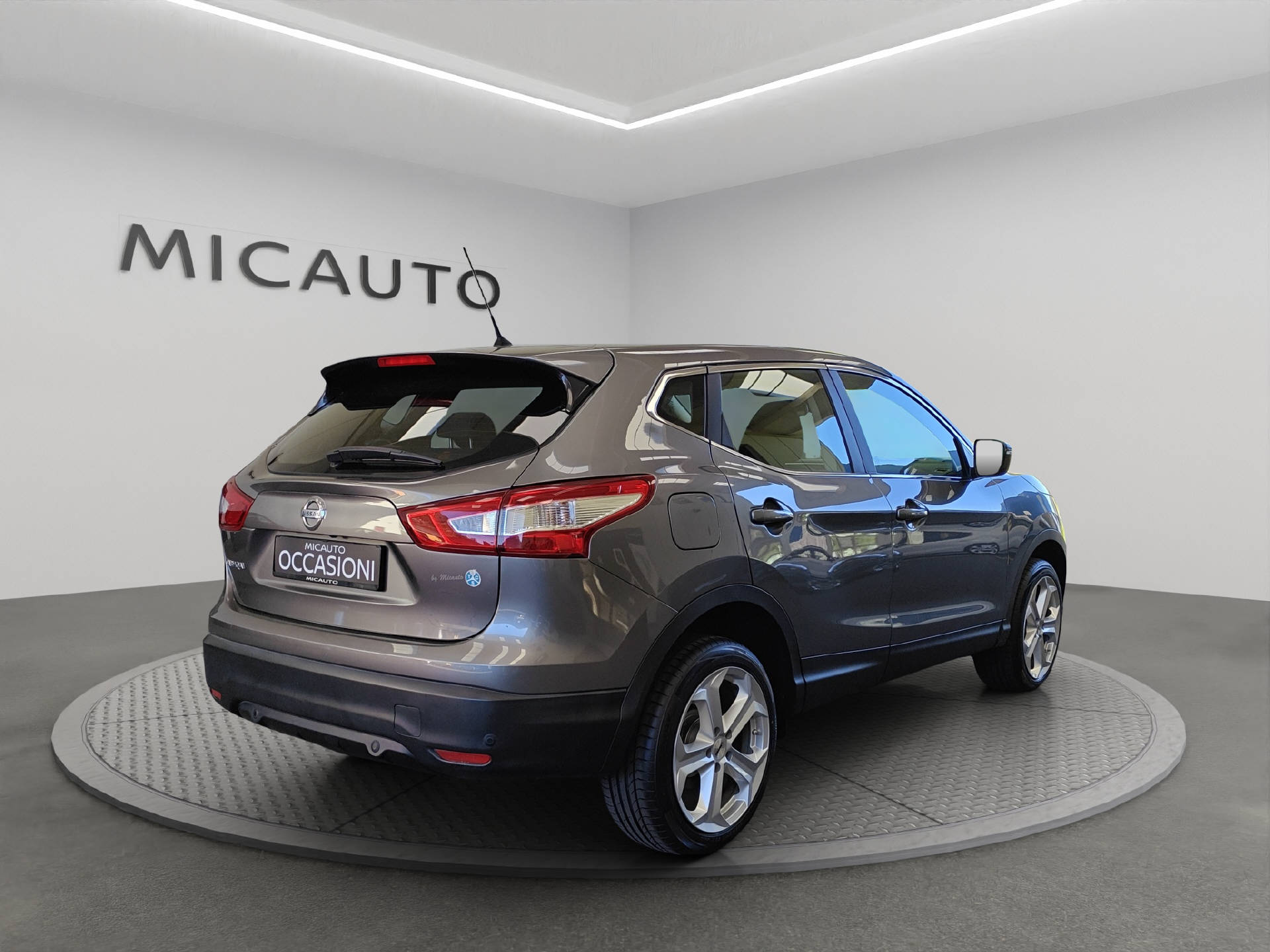 NISSAN Qashqai 1.6 dCi Acenta-image-2