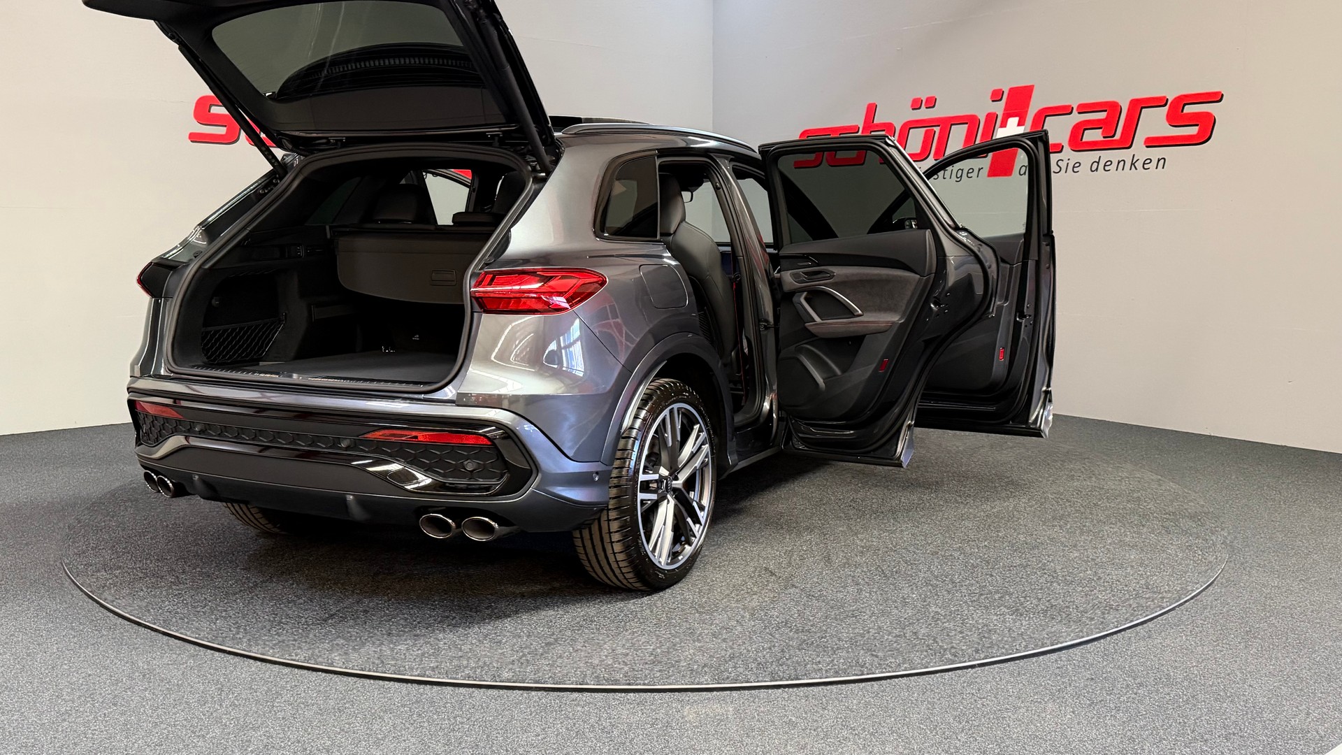 AUDI SQ5 TFSI quattro S-tronic-image-6