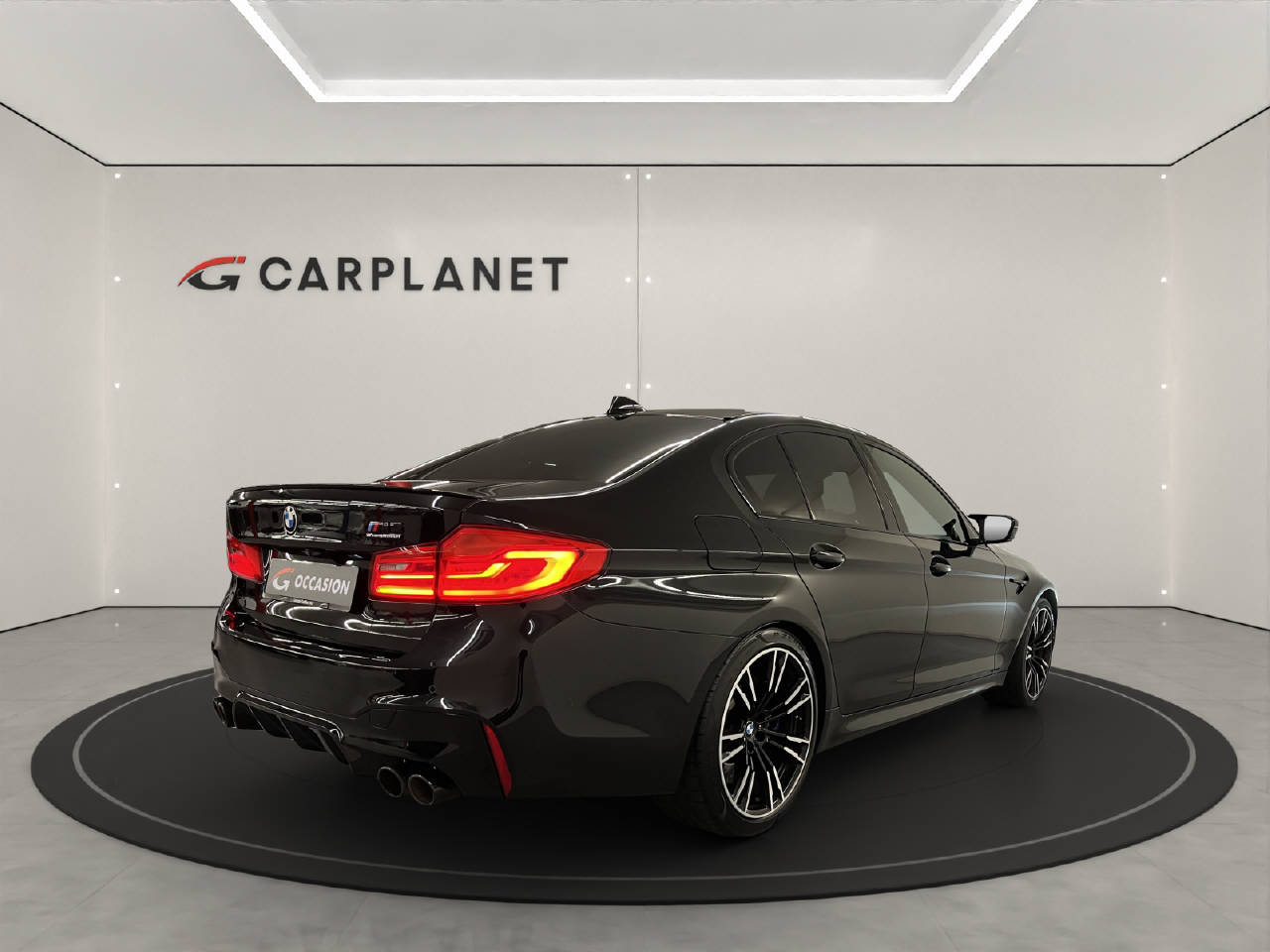 BMW M5 Competition xDrive-image-4
