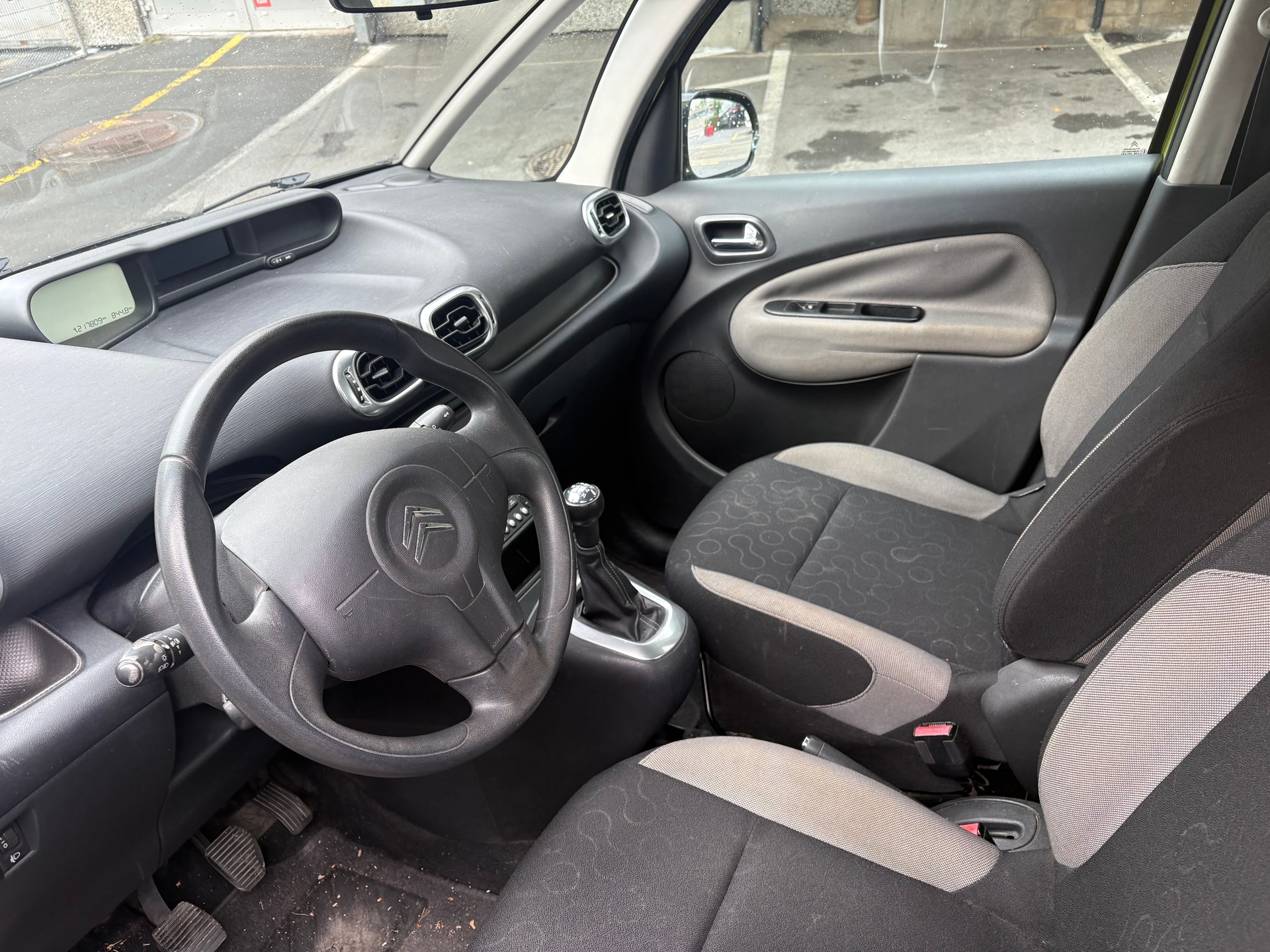 CITROEN C3 Picasso 1.6 HDi Exclusive-image-2