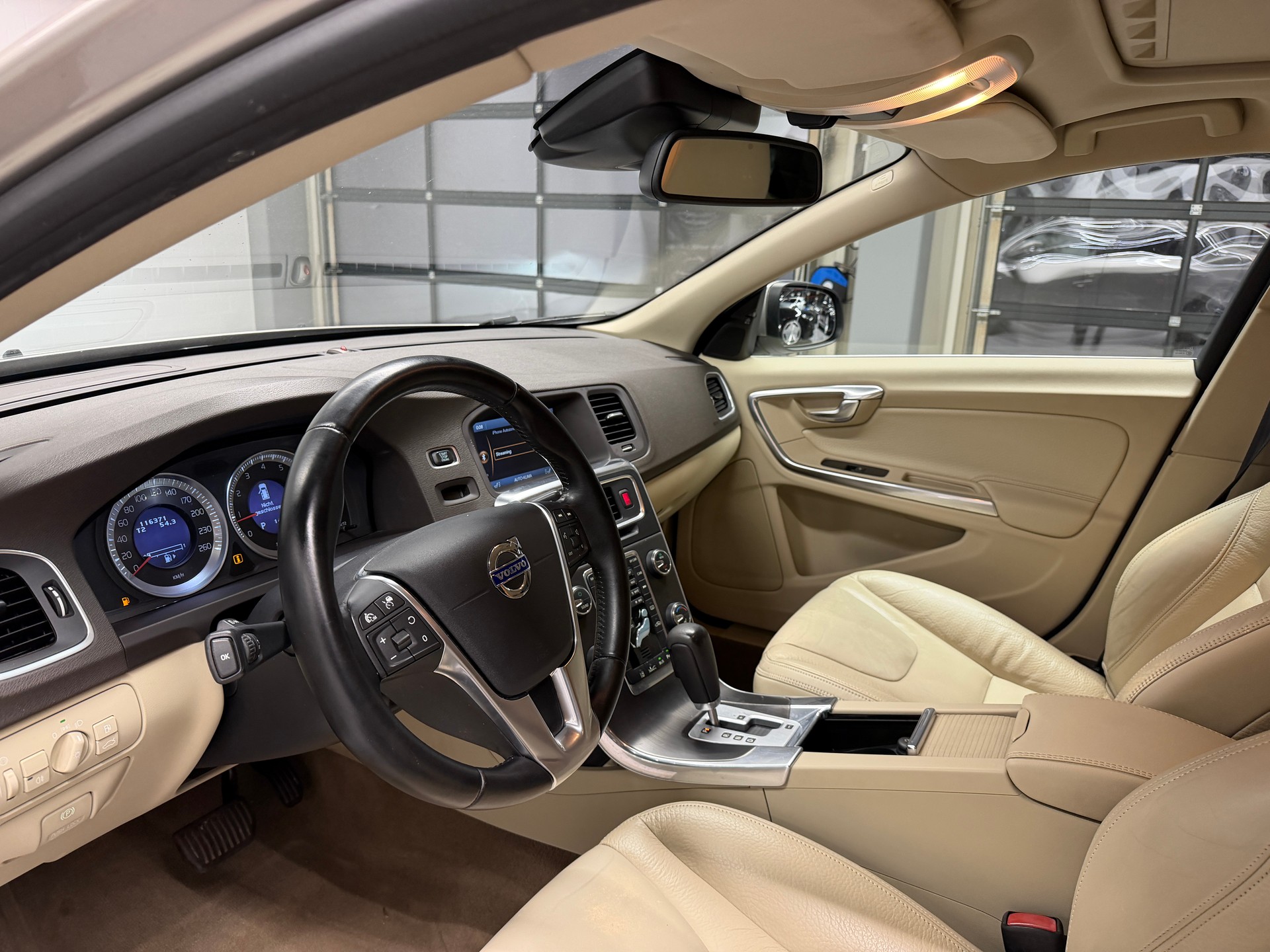 VOLVO V60 2.0 T5 Summum *CH-Auto*ACC*Rückfahrkamera*Schiebedach*Frisch ab MFK*Garantie*-image-12