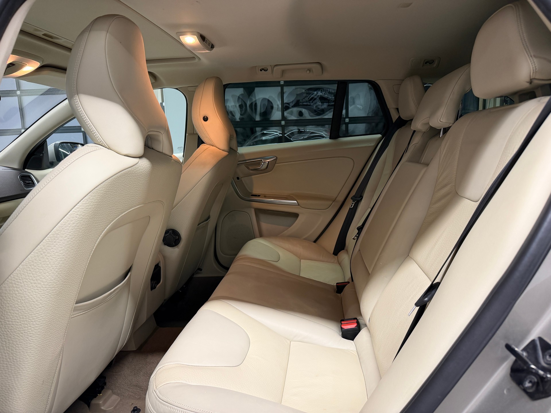 VOLVO V60 2.0 T5 Summum *CH-Auto*ACC*Rückfahrkamera*Schiebedach*Frisch ab MFK*Garantie*-image-15