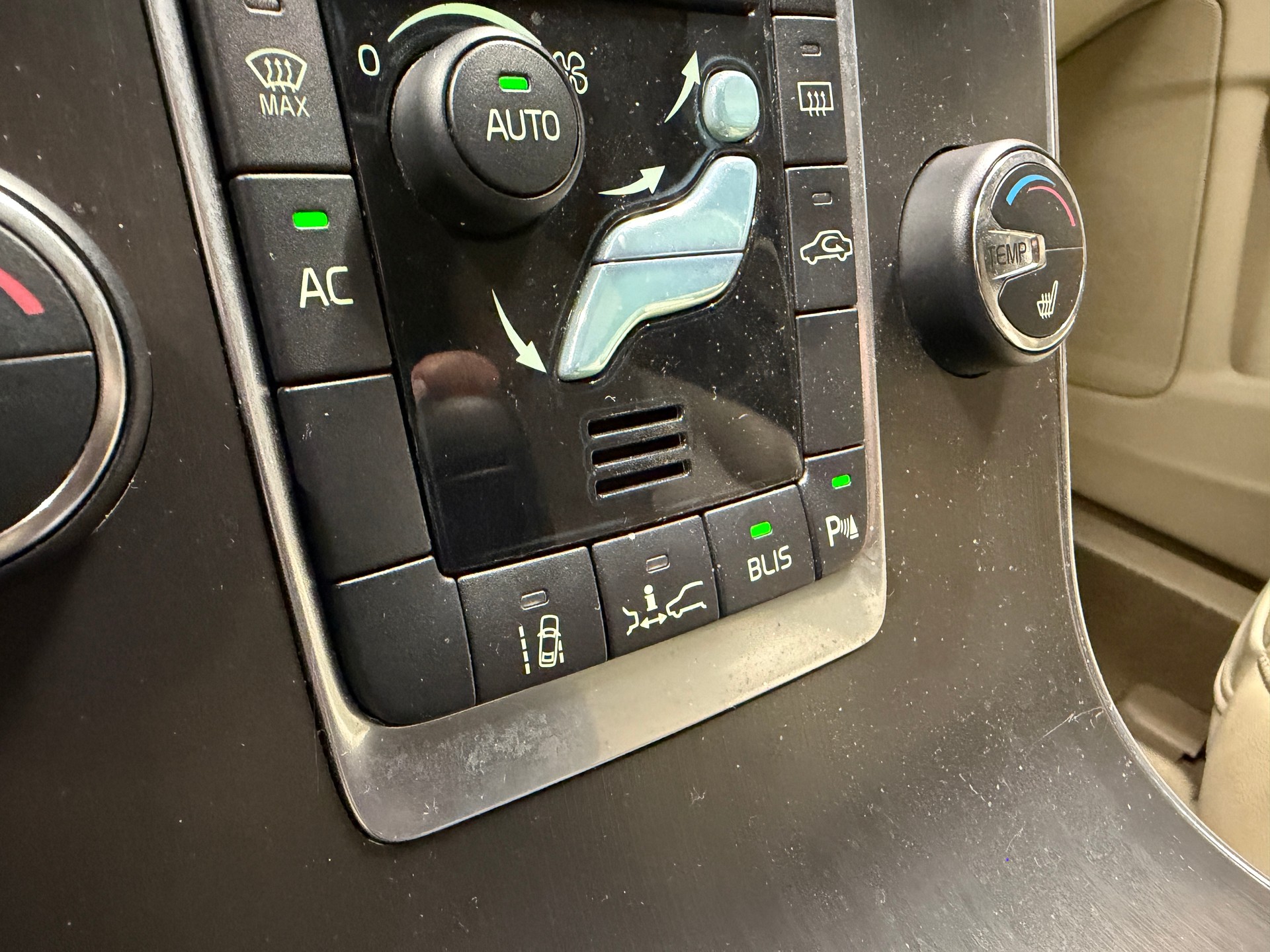 VOLVO V60 2.0 T5 Summum *CH-Auto*ACC*Rückfahrkamera*Schiebedach*Frisch ab MFK*Garantie*-image-21