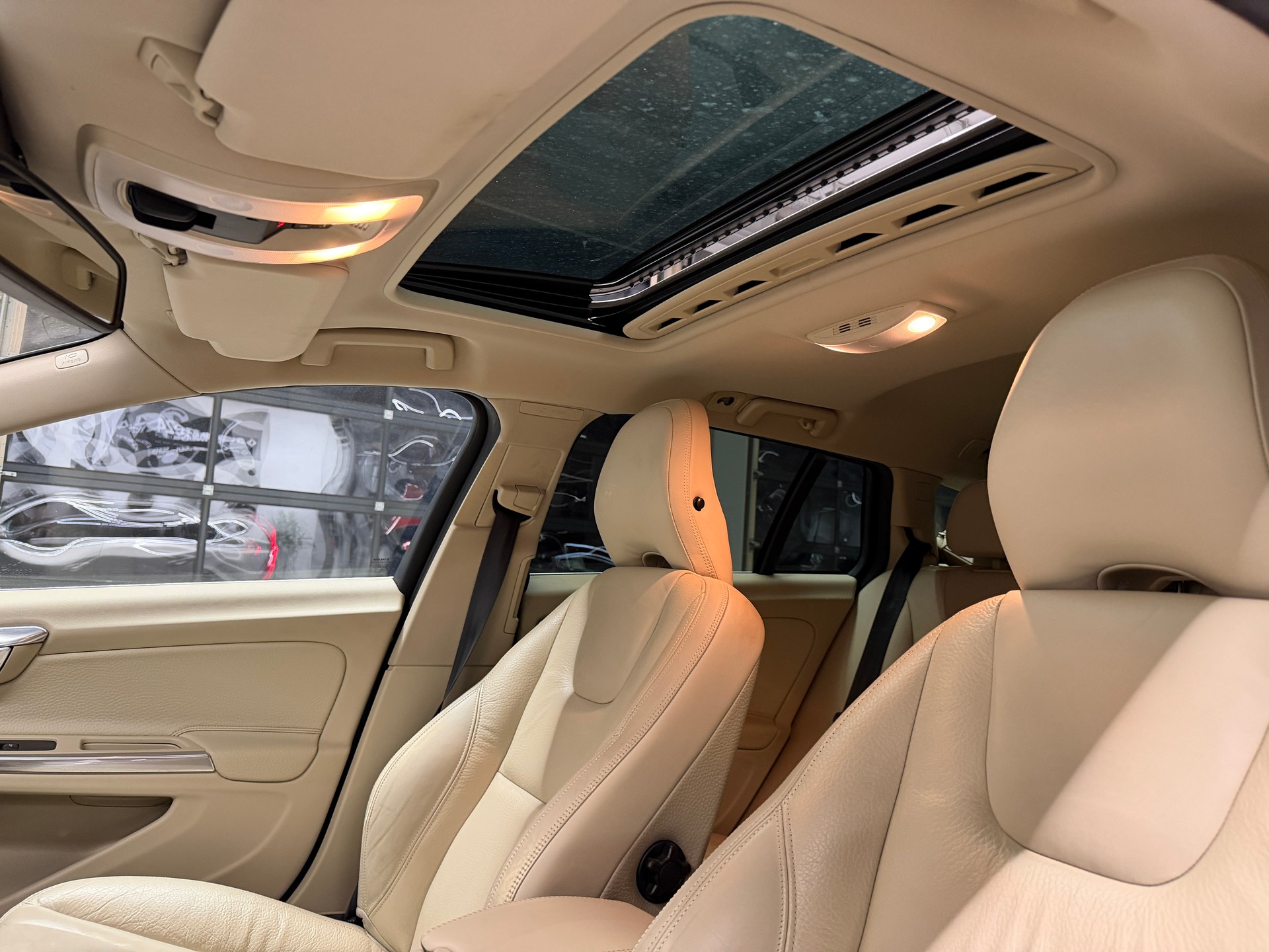 VOLVO V60 2.0 T5 Summum *CH-Auto*ACC*Rückfahrkamera*Schiebedach*Frisch ab MFK*Garantie*-image-14