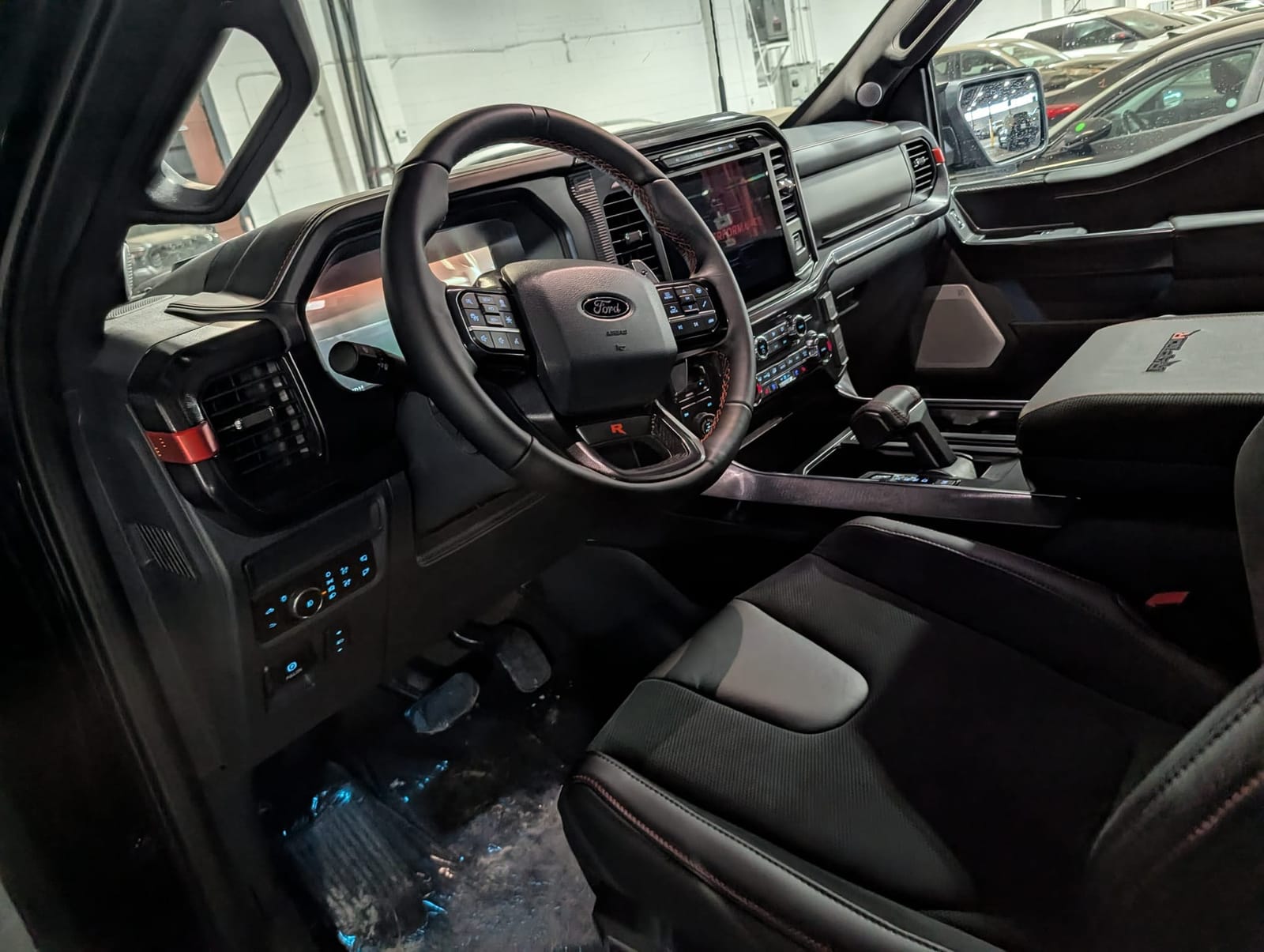 FORD F150 Raptor R-image-6
