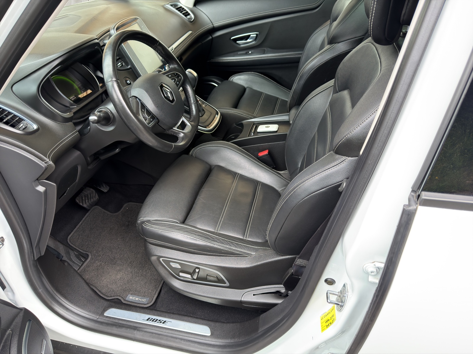 RENAULT Scénic 1.6 dCi Bose EDC-image-9