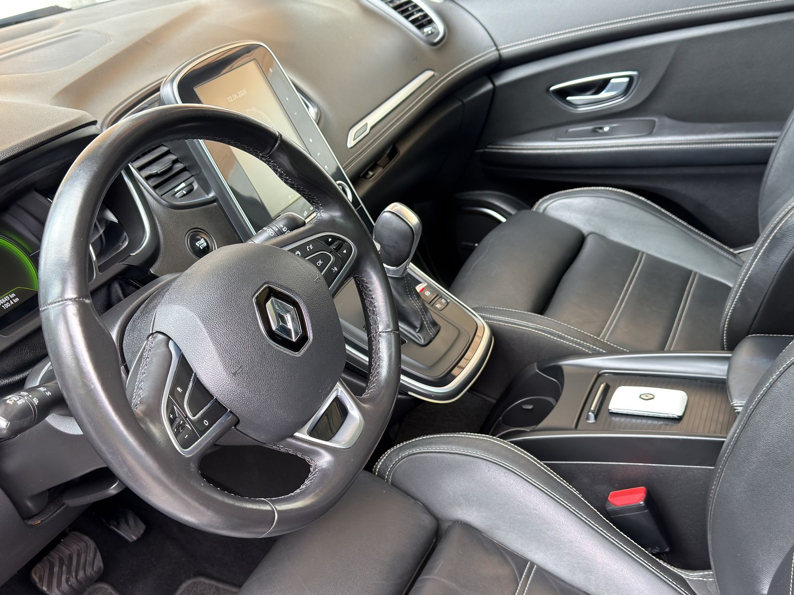 RENAULT Scénic 1.6 dCi Bose EDC-image-10