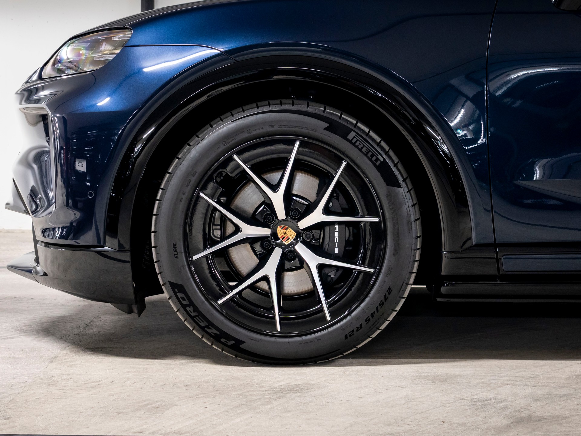 PORSCHE Cayenne S Electric 113 kWh-image-11