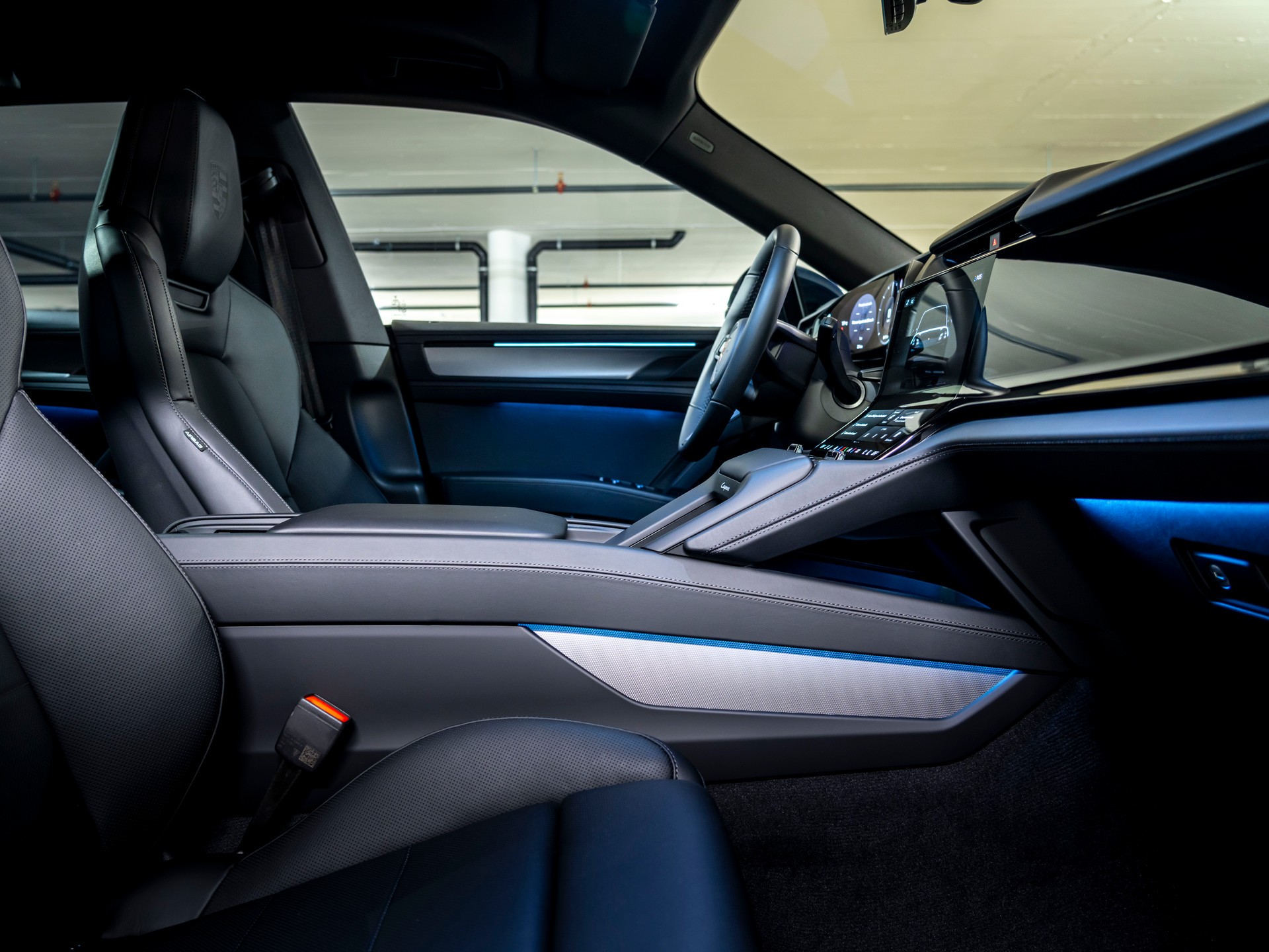 PORSCHE Cayenne S Electric 113 kWh-image-10
