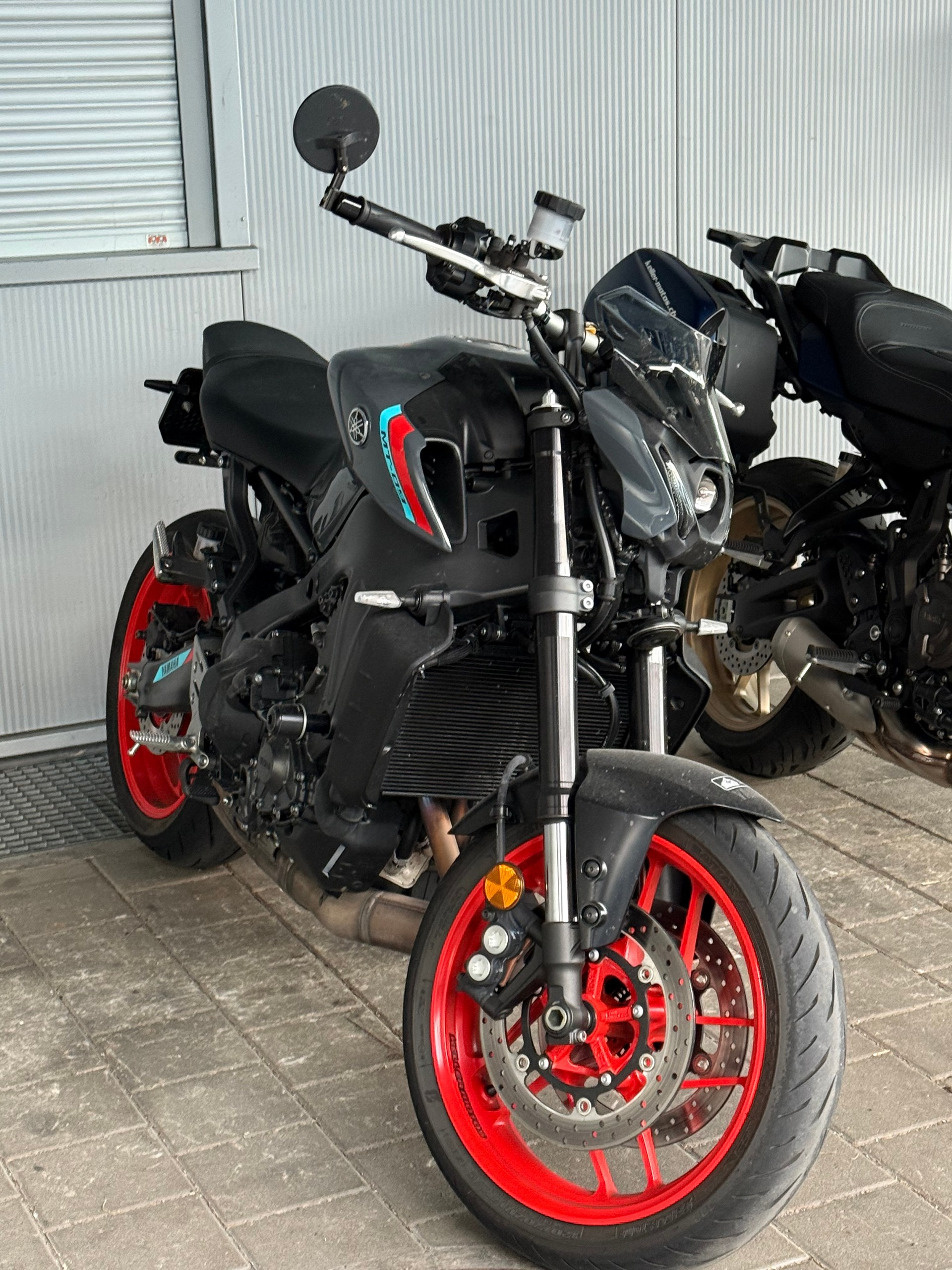 YAMAHA MT-09-image-4