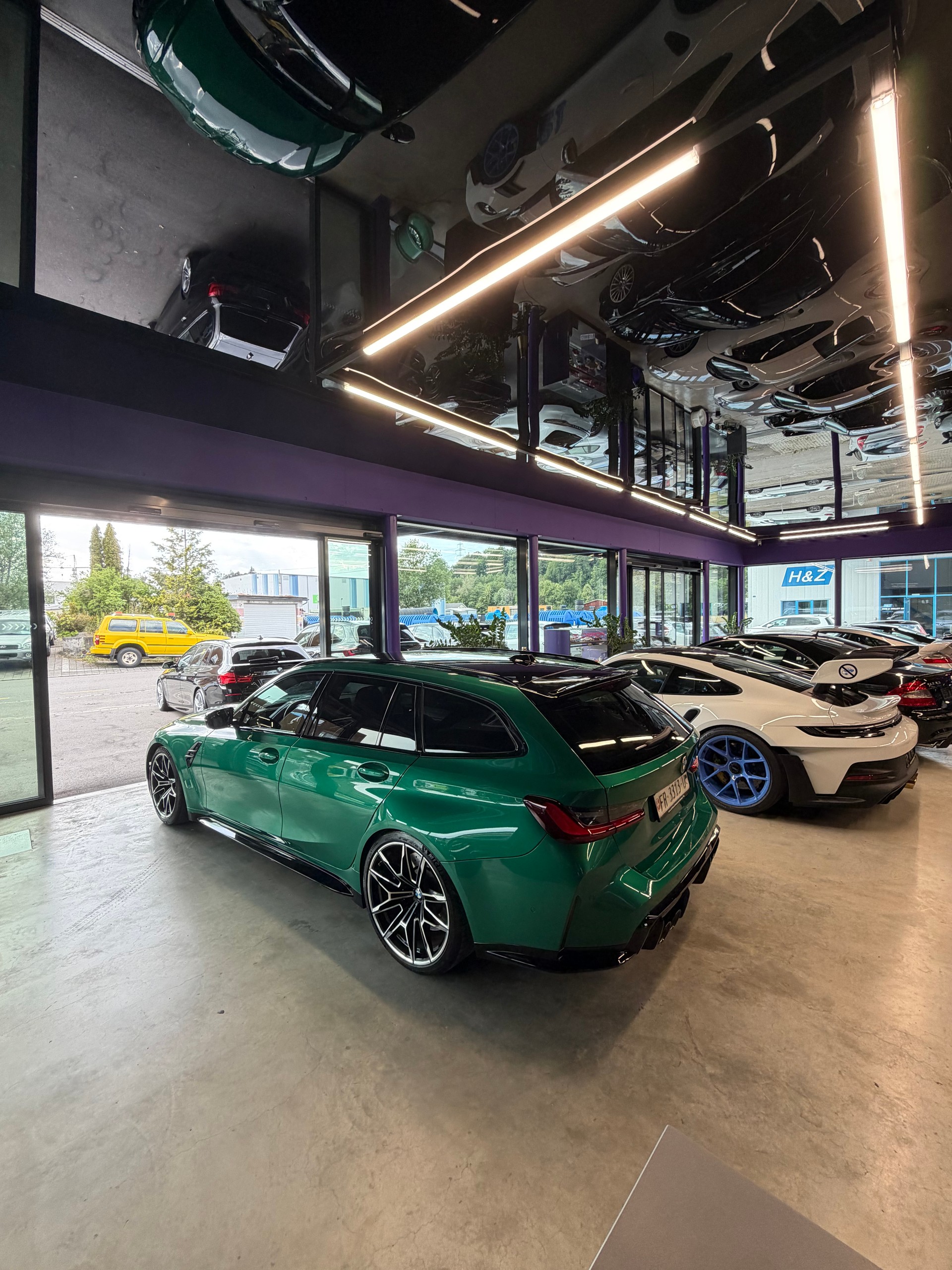 BMW M3 Touring xDrive Competition M-image-9