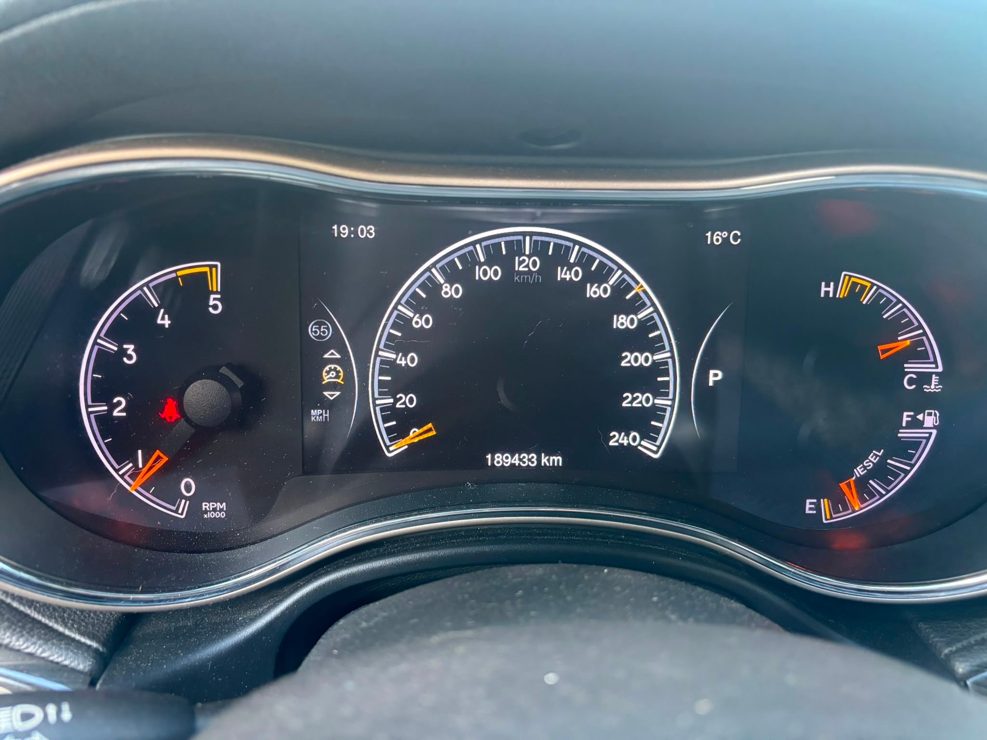 JEEP Grand Cherokee 3.0 CRD Platium Edition-image-11