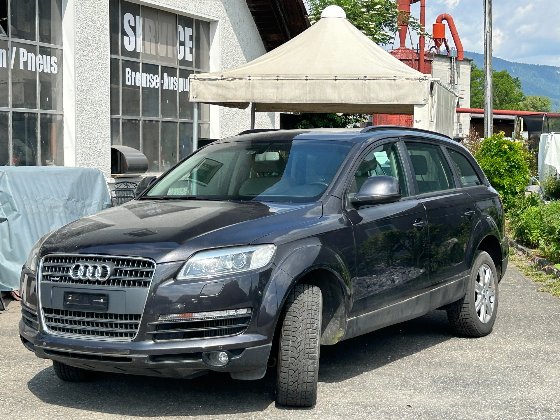 AUDI Q7 Diesel Automat MFK Leder Top Ausstattung-image-4