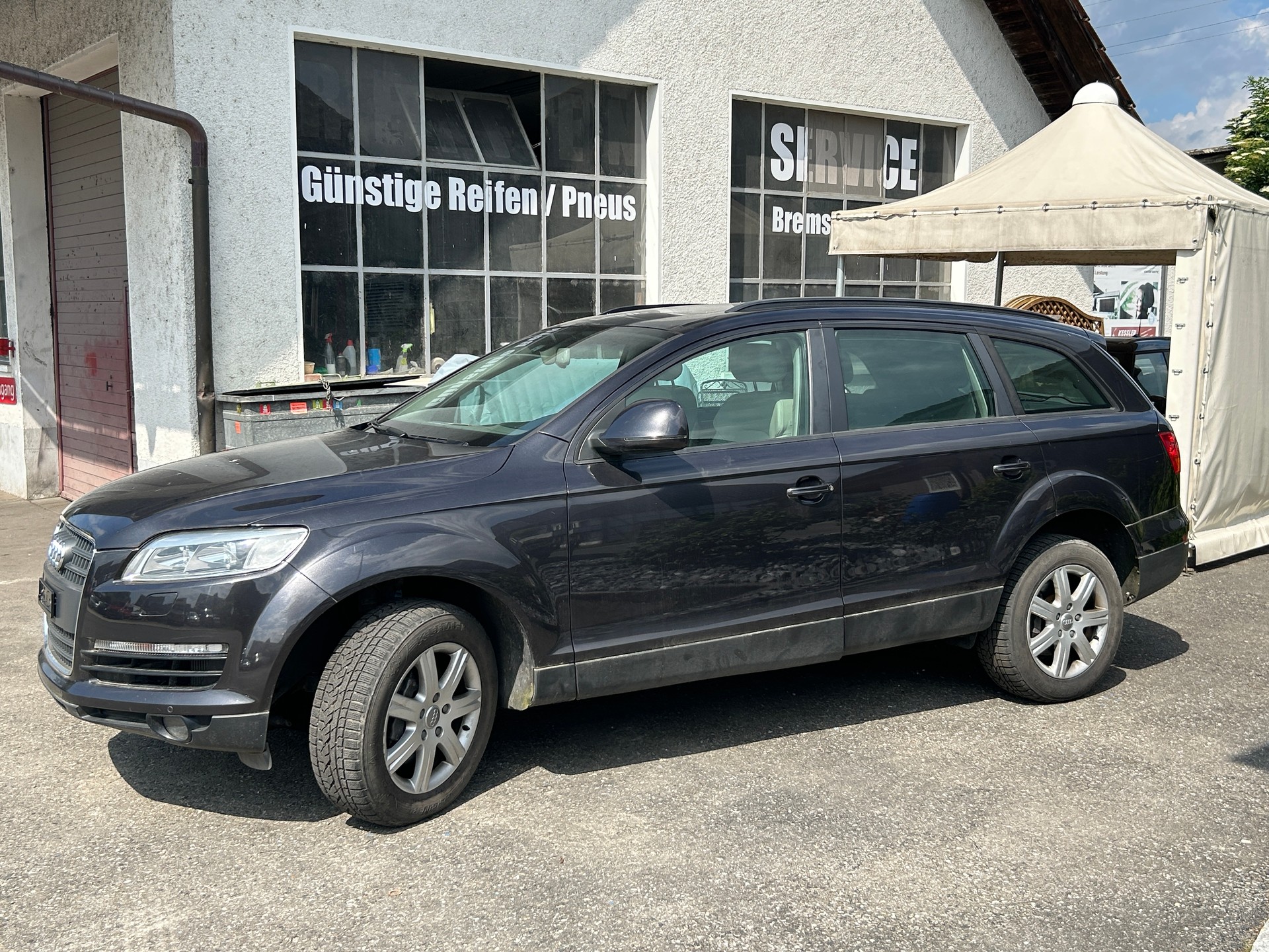 AUDI Q7 Diesel Automat MFK Leder Top Ausstattung-image-5