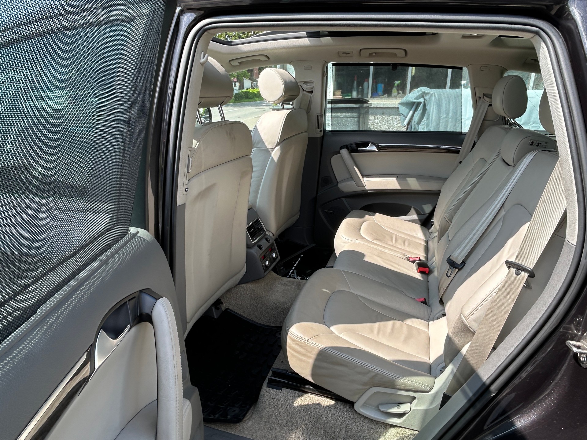 AUDI Q7 Diesel Automat MFK Leder Top Ausstattung-image-7