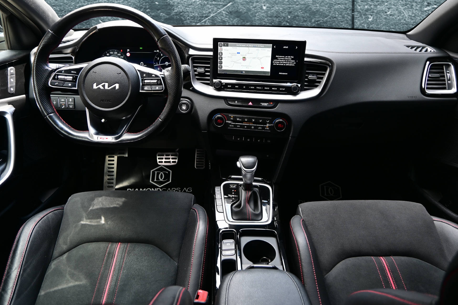 KIA ProCeed 1.6 T-GDi GT *Facelift*-image-16