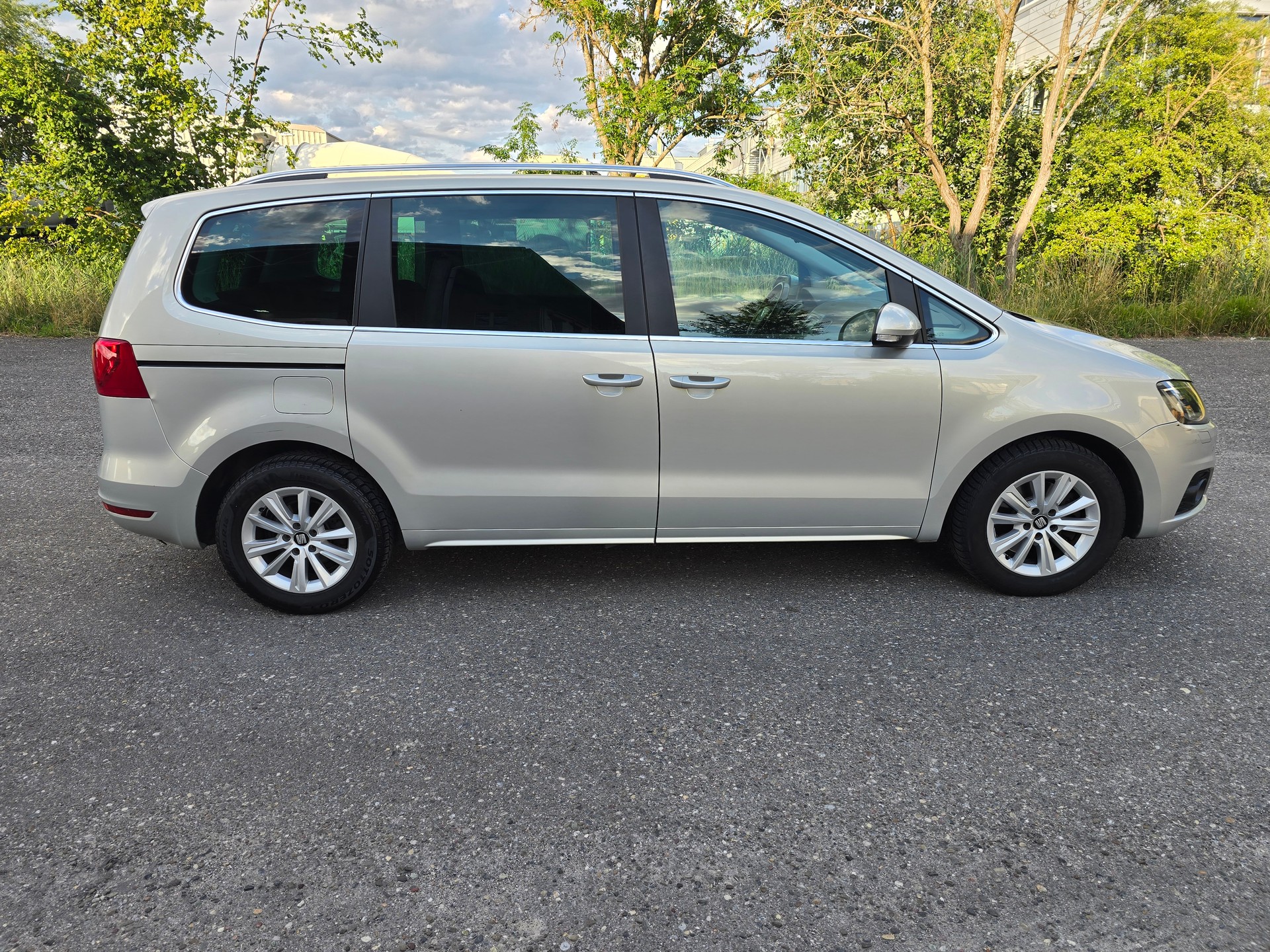SEAT Alhambra 2.0 TDI Style Eco DSG-image-10