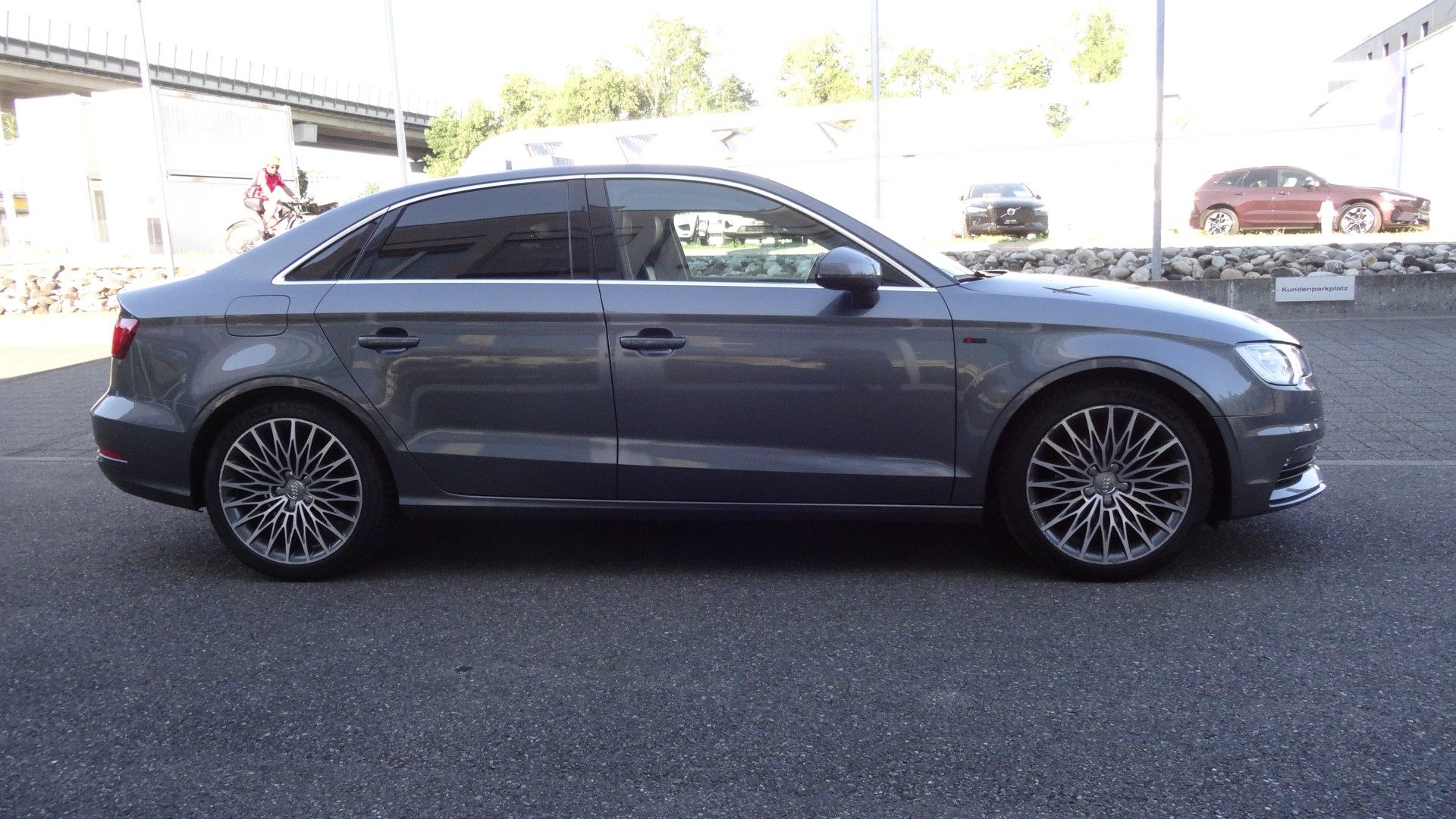 AUDI A3 Limousine 1.4 TFSI Attraction S-tronic-showroom-element-2