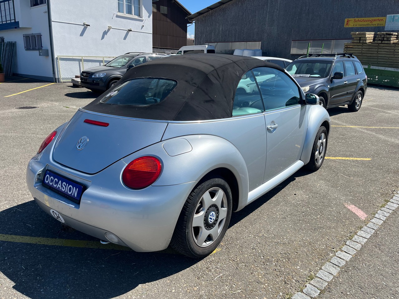 VW Beetle Cabrio 2.0-image-5