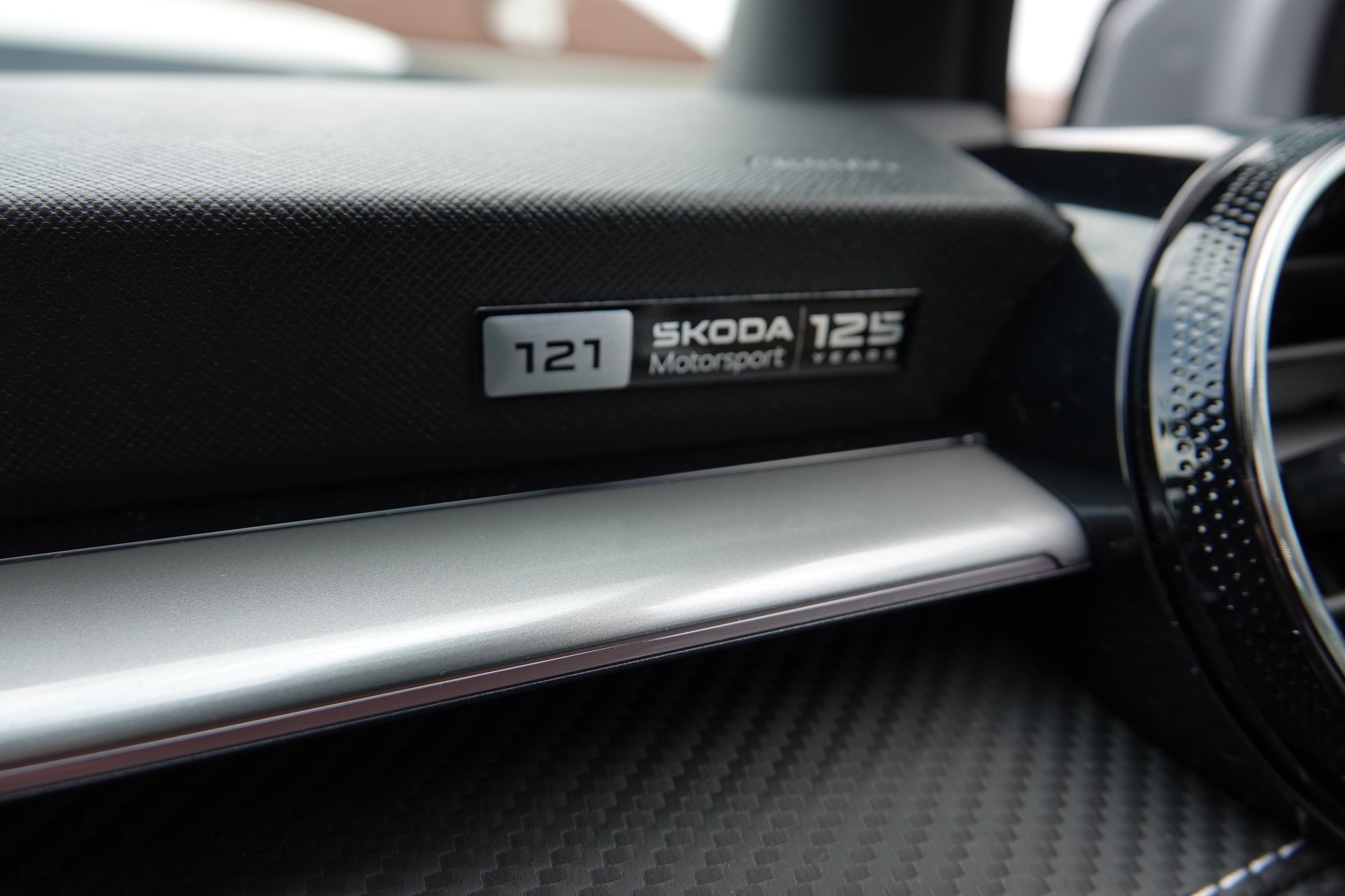 SKODA Fabia 1.5 TSI Motorsport Edition DSG-image-15