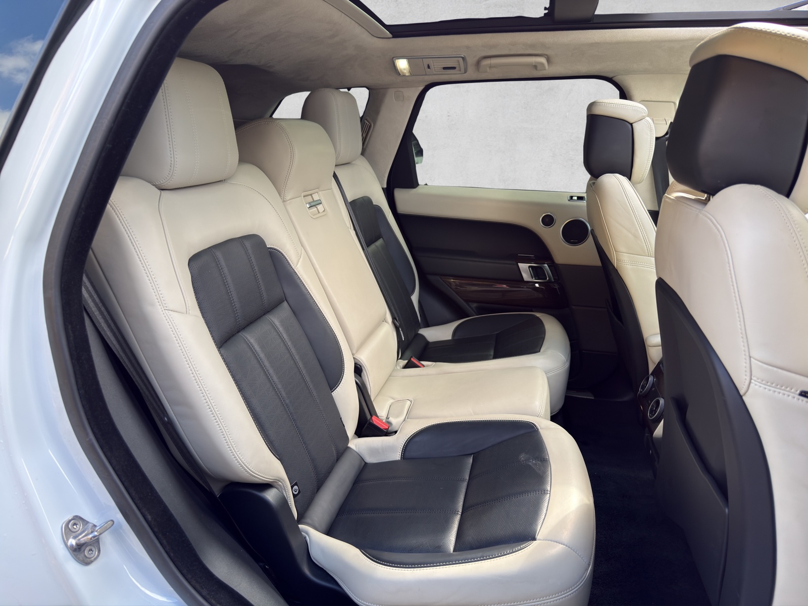 LAND ROVER Range Rover Sport 3.0 SDV6 Autobiogr. Dynamic Aut.-image-13