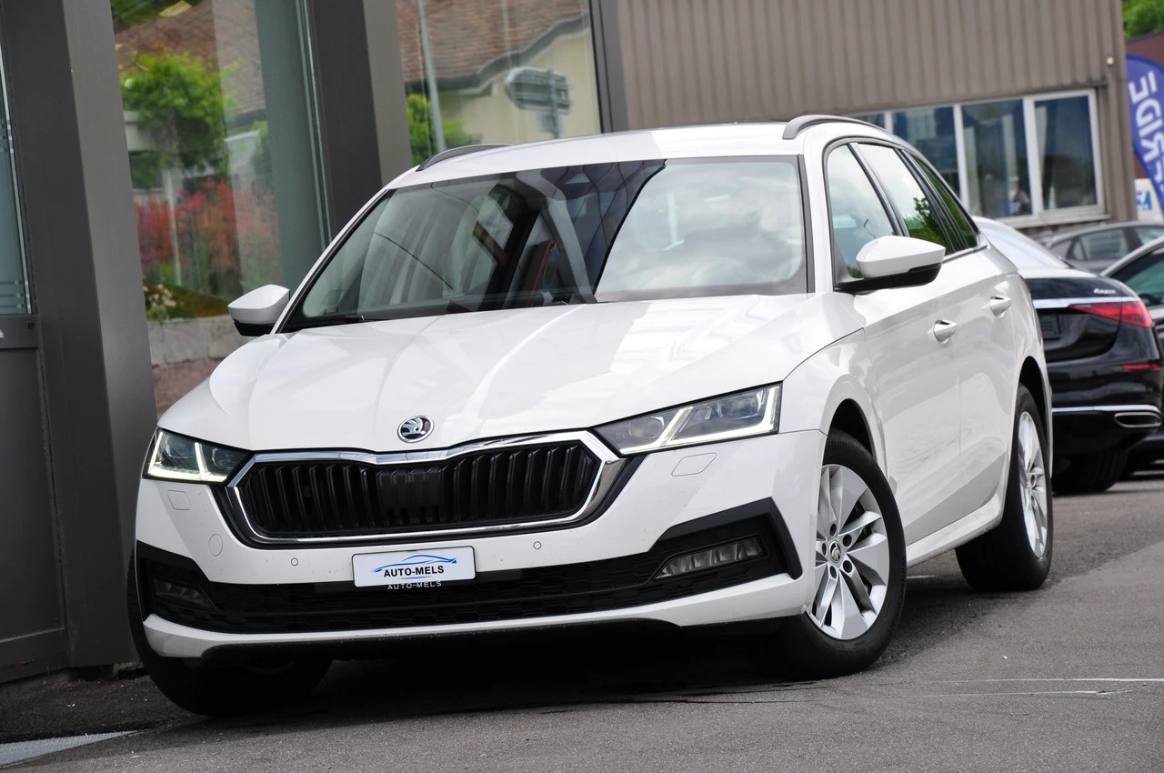 SKODA Octavia Combi 2.0 TDI DSG Ambition 4x4