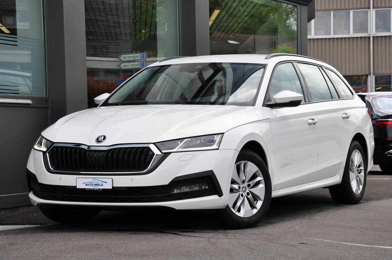 SKODA Octavia Combi 2.0 TDI DSG Ambition 4x4-showroom-element-2