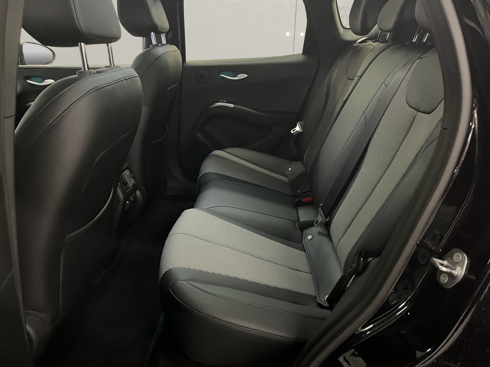 BYD Dolphin G DM-i Comfort-image-13