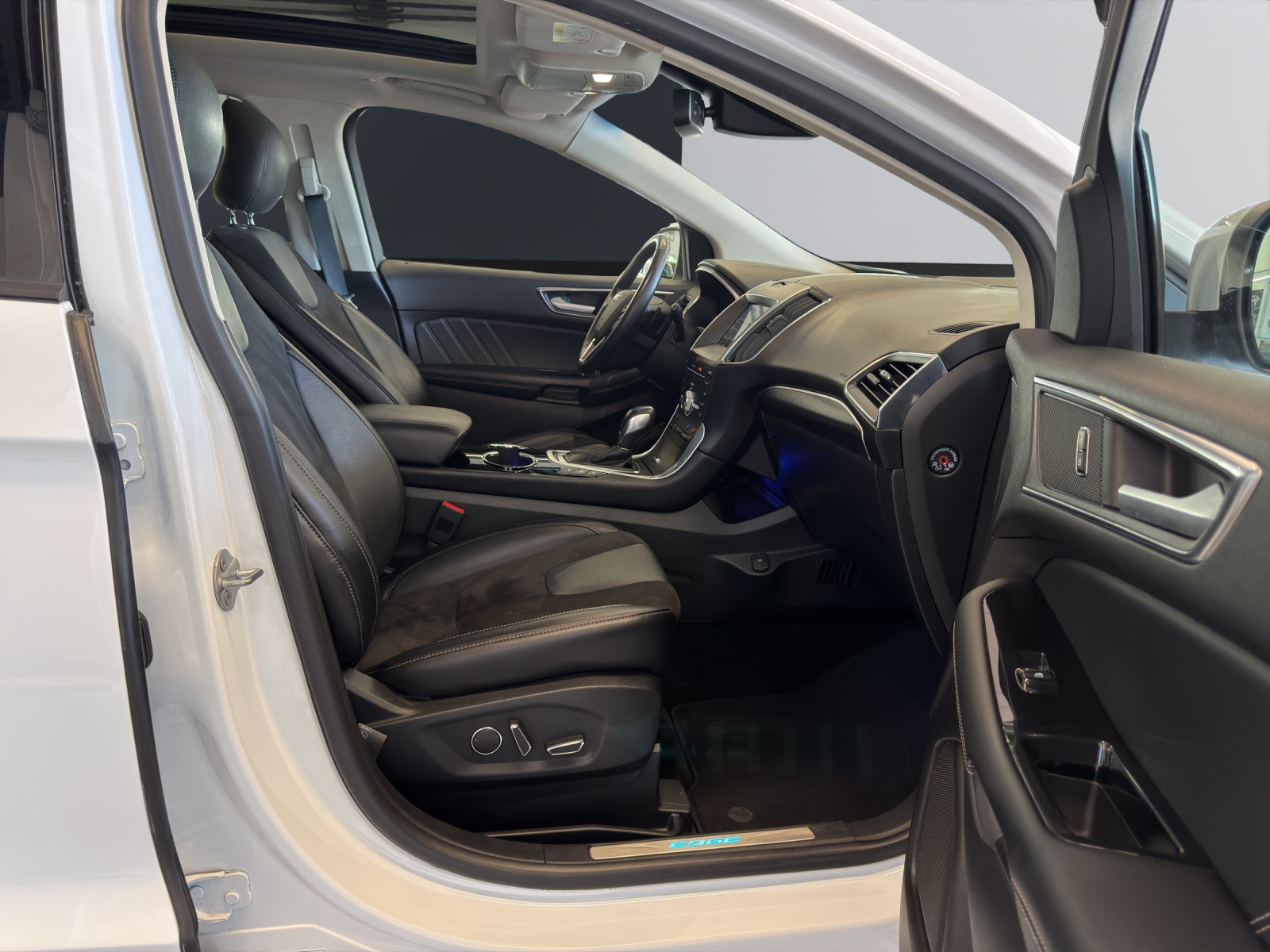 FORD Edge 2.0 TDCi ST-Line 4WD PowerShift-image-20