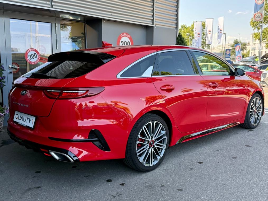 KIA ProCeed 1.6 T-GDi GT-showroom-element-2