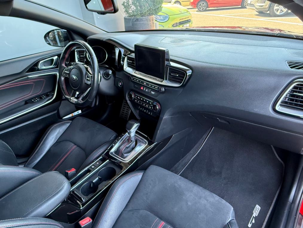 KIA ProCeed 1.6 T-GDi GT-image-9