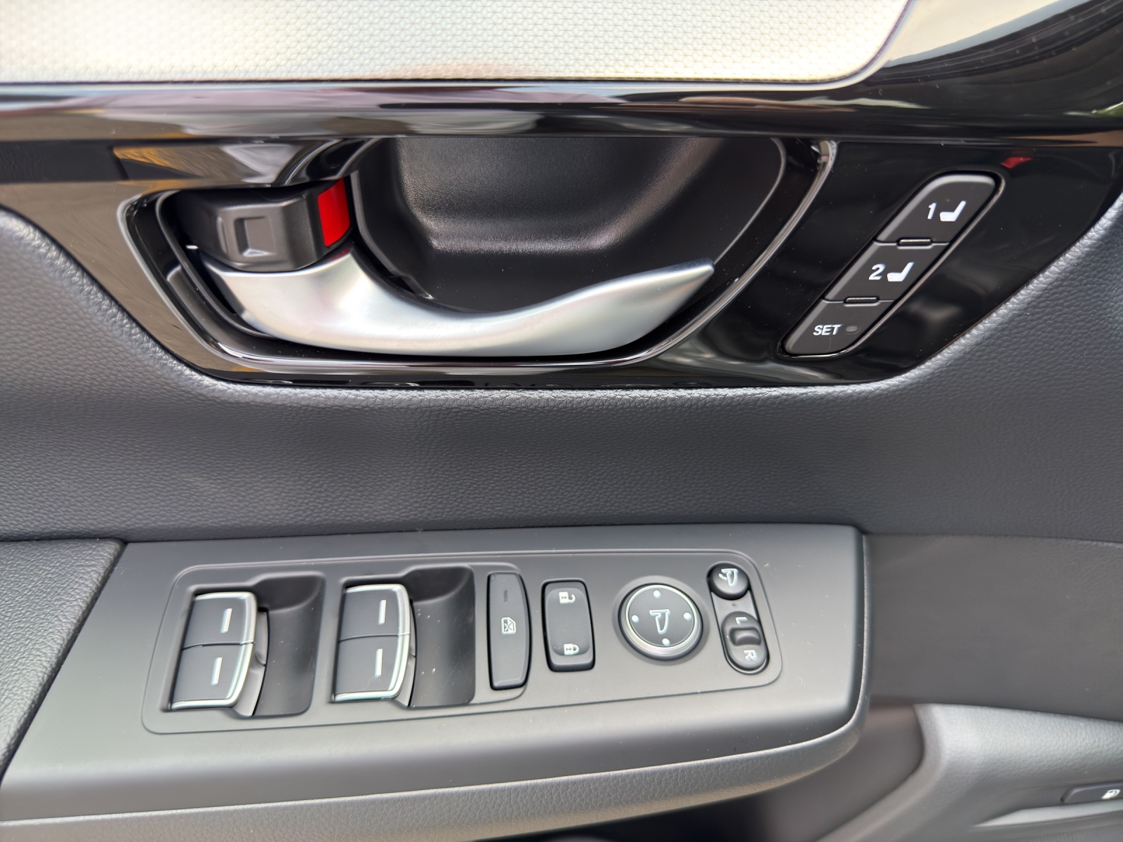 HONDA CR-V 2.0 i-MMD Plug-in Hybrid Advance Tech 2WD, Leasing Aktion 1.9 %, Bis zu 8 Jahre oder 160'000 km Garantie-image-18