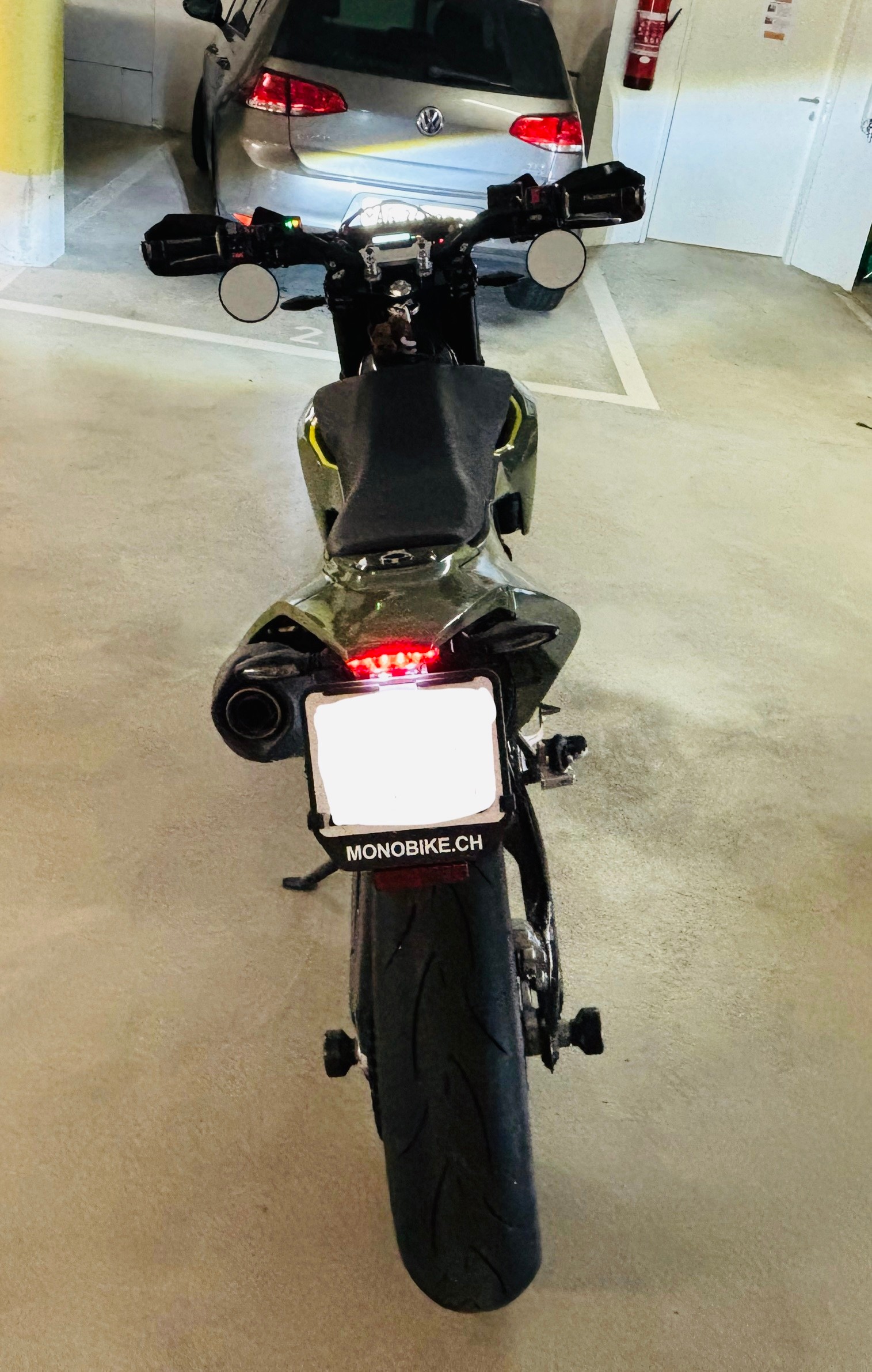 HUSQVARNA 701 Supermoto-image-8