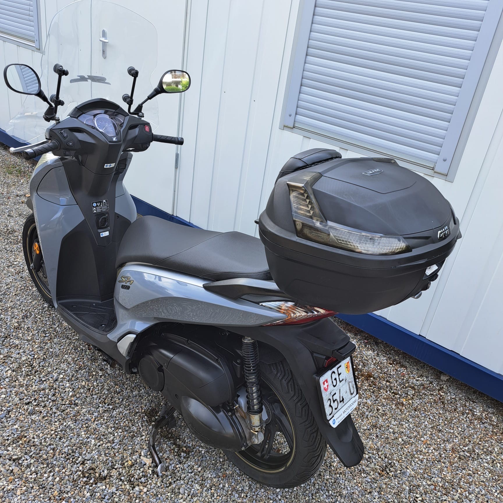 HONDA SH 300 i ABS-image-4