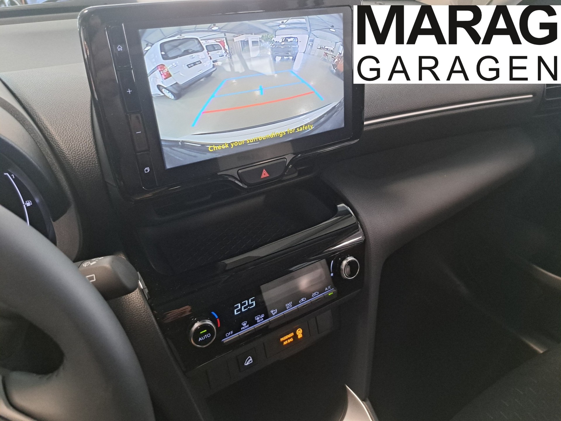 TOYOTA Yaris Cross 1.5 Comfort AWDi e-CVT-image-11