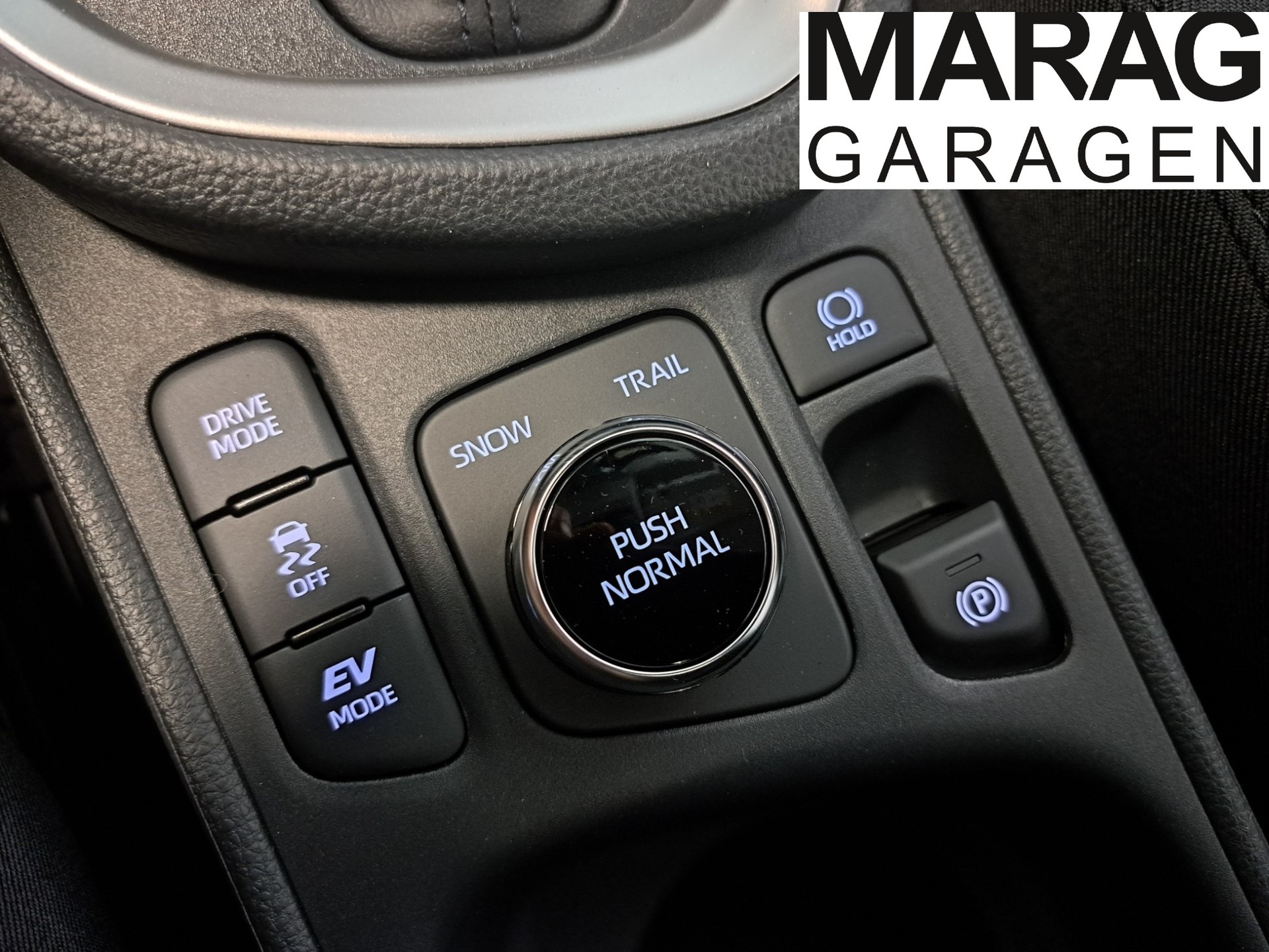 TOYOTA Yaris Cross 1.5 Comfort AWDi e-CVT-image-14