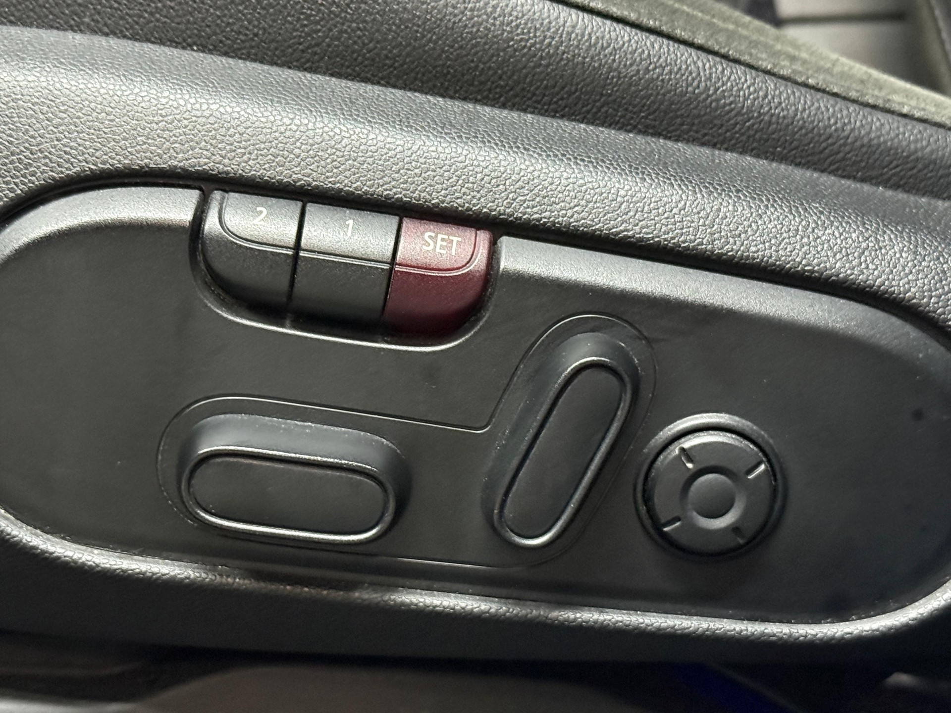 MINI Countryman Cooper SD ALL4 Steptronic | Kamera | Panoramadach | AHK | Harman-Kardon | Driving Assistant | Full Options-image-10
