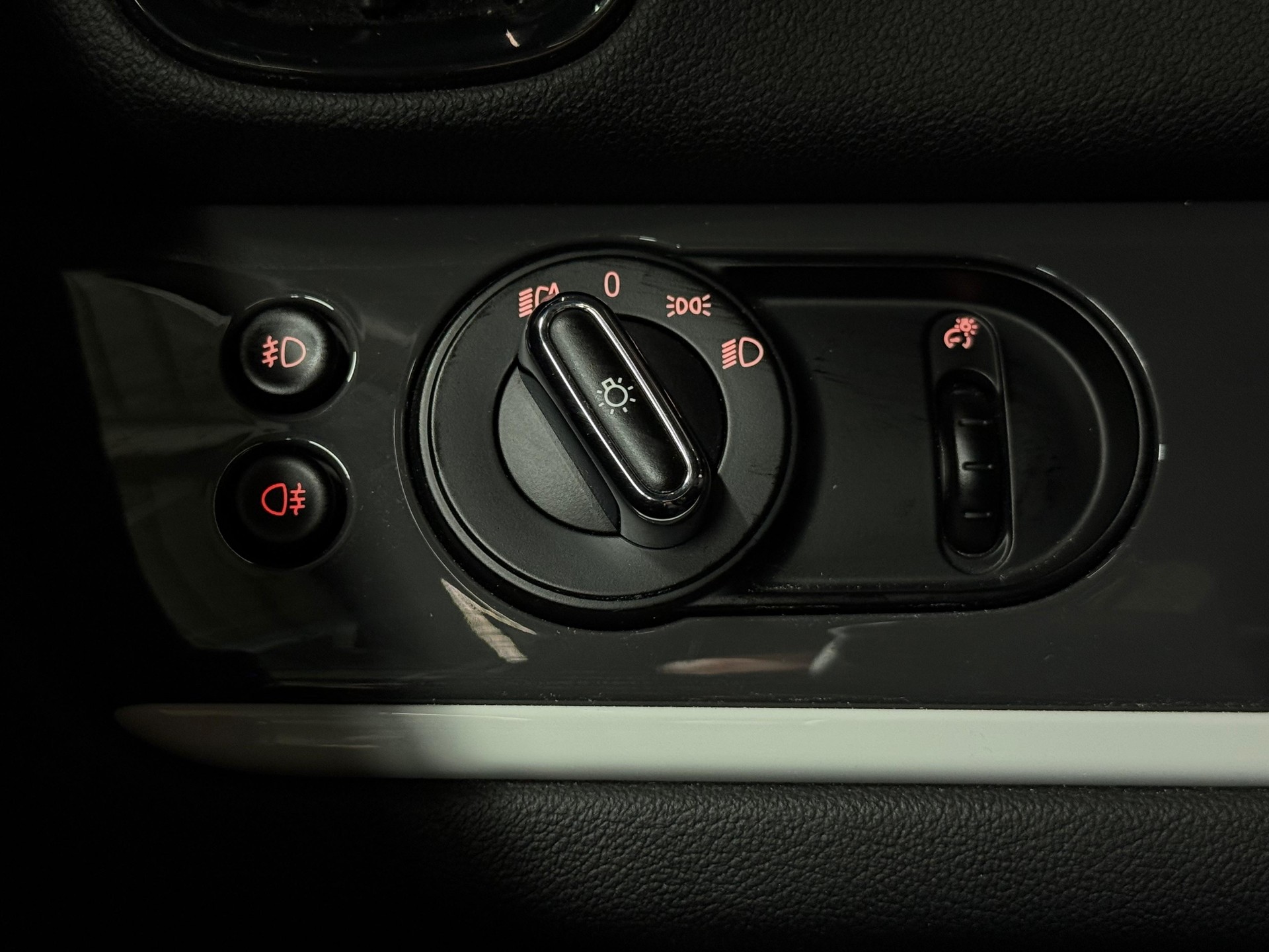 MINI Countryman Cooper SD ALL4 Steptronic | Kamera | Panoramadach | AHK | Harman-Kardon | Driving Assistant | Full Options-image-24