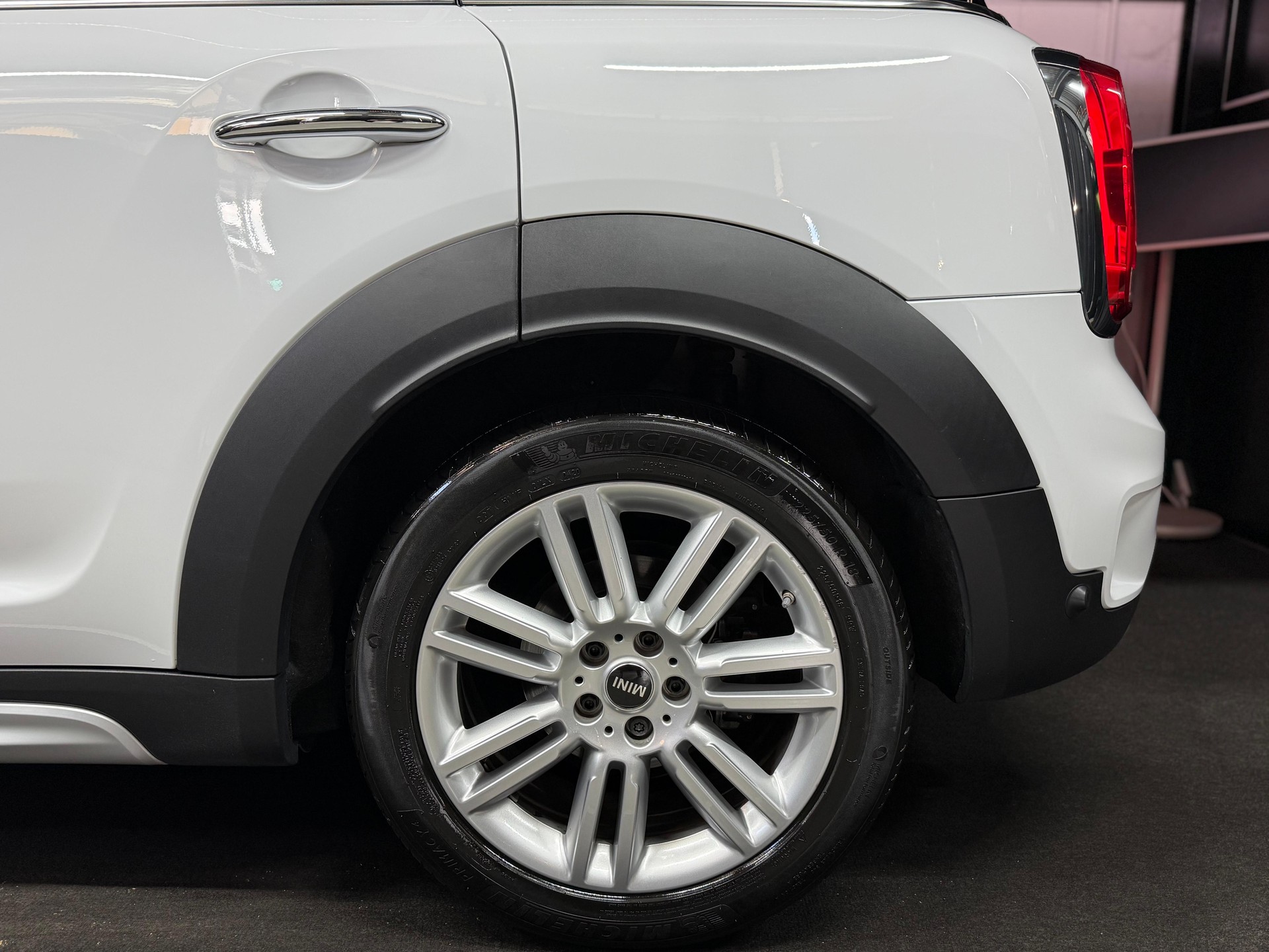 MINI Countryman Cooper SD ALL4 Steptronic | Kamera | Panoramadach | AHK | Harman-Kardon | Driving Assistant | Full Options-image-7
