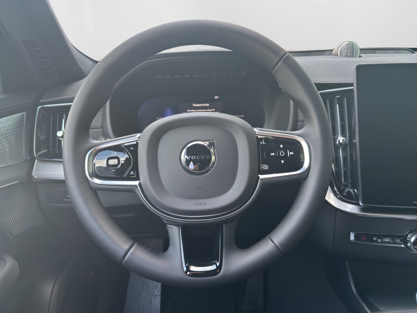 VOLVO XC90 2.0 T8 TE Ultra Dark eAWD-image-6