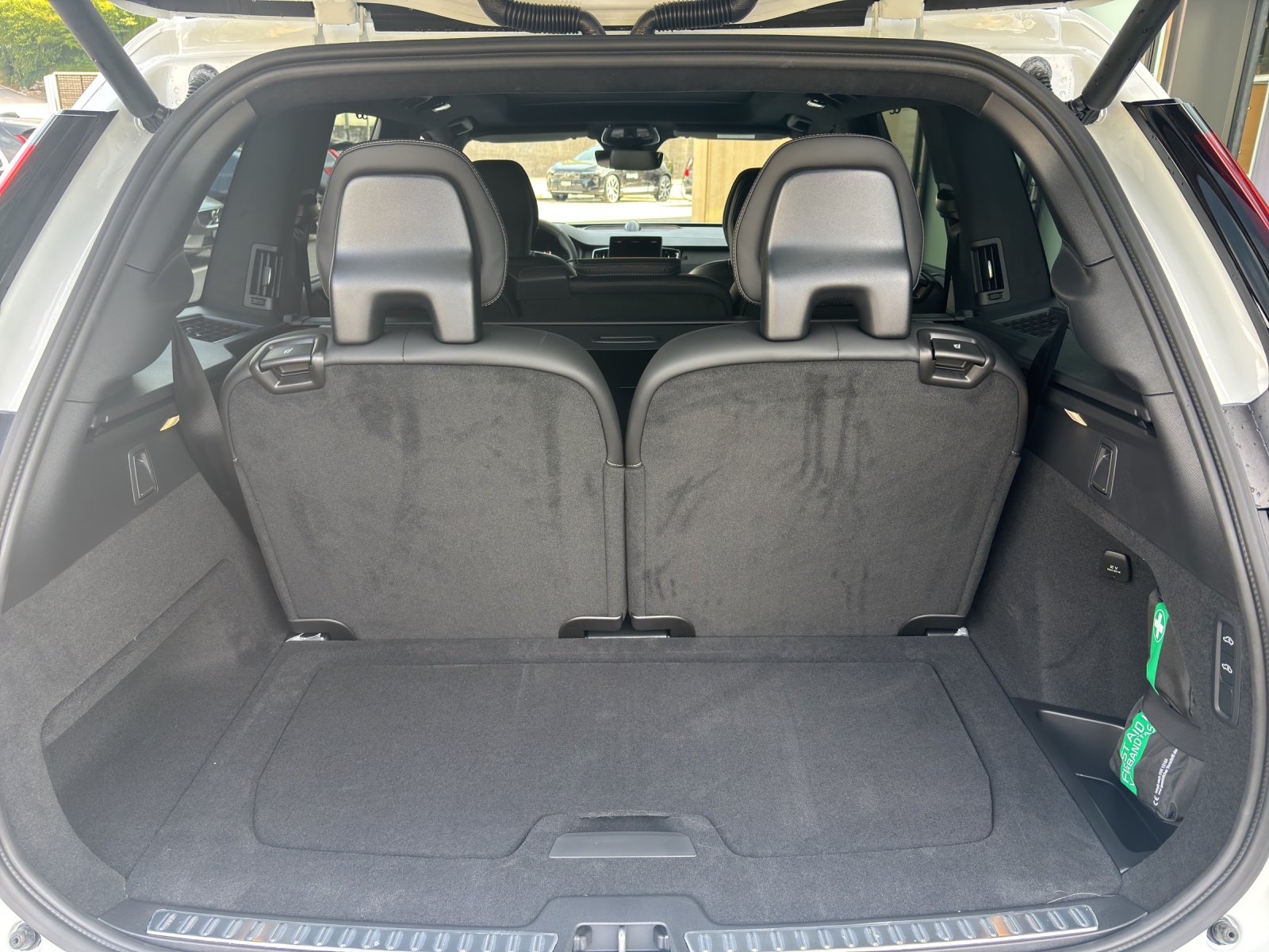 VOLVO XC90 2.0 T8 TE Ultra Dark eAWD-image-11