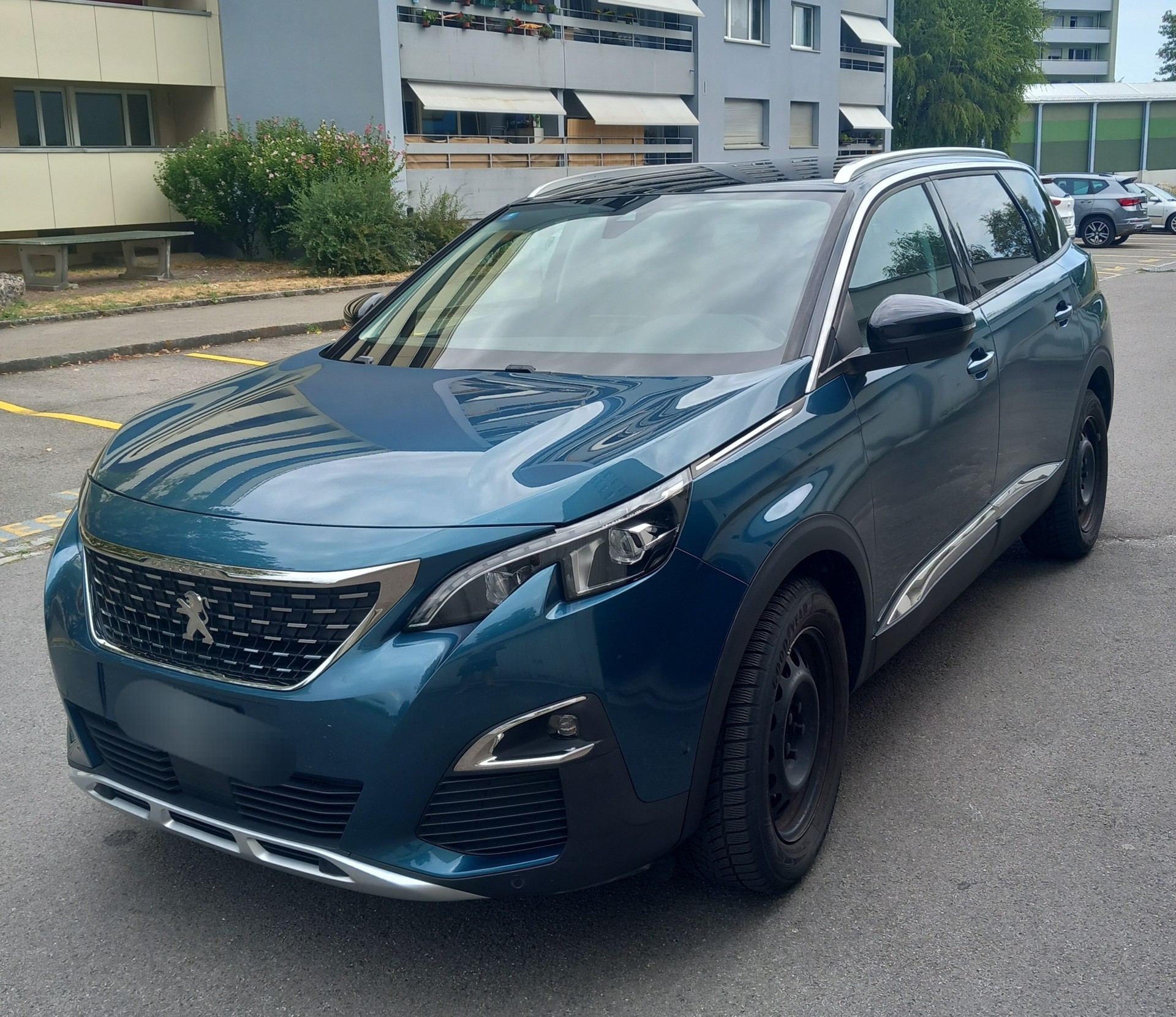 PEUGEOT Zahnriemen bei 123 000 k.m gewechselt. Garantie 12 Monate oder 20,000 k.m-showroom-element-1