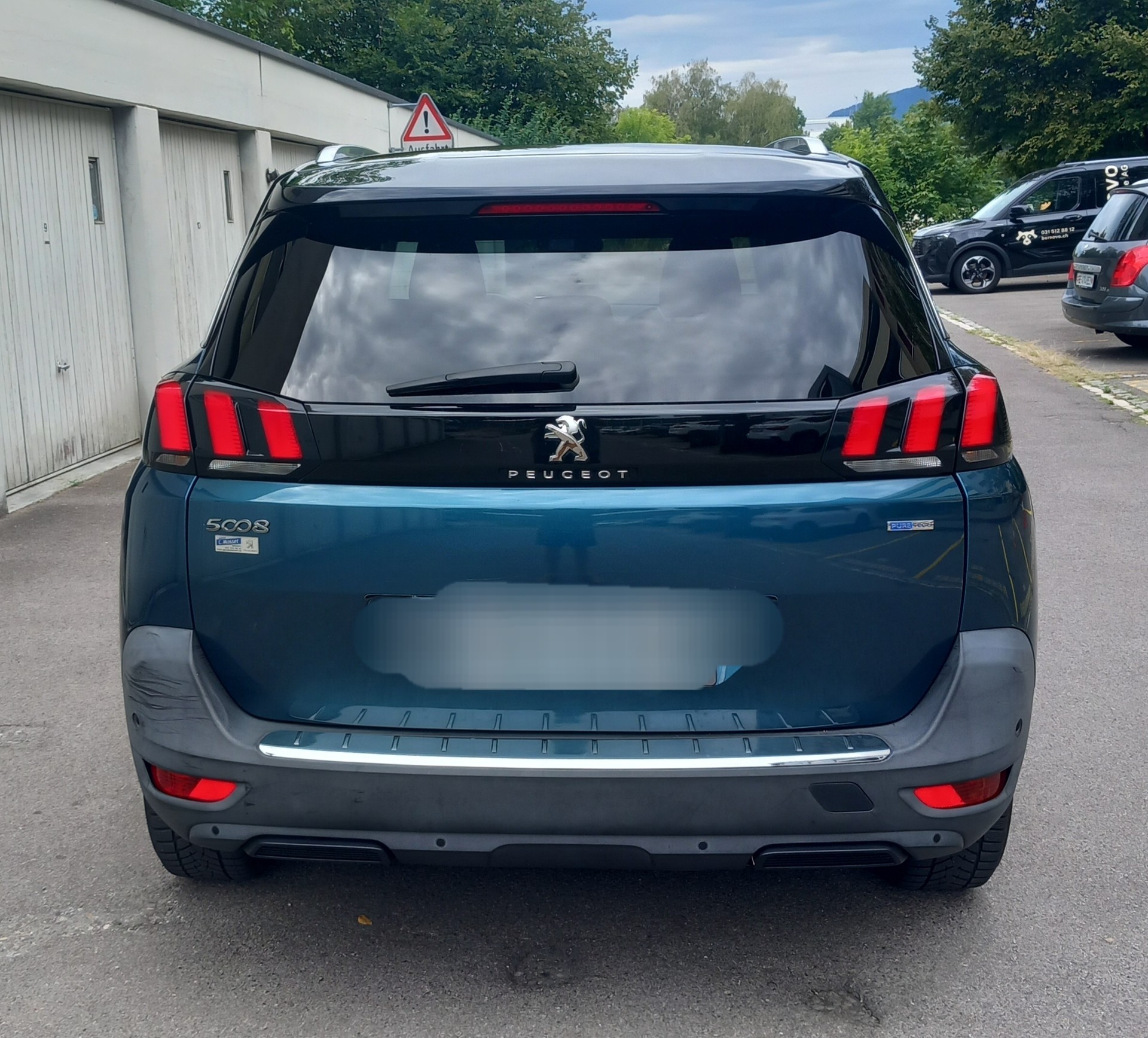 PEUGEOT Zahnriemen bei 123 000 k.m gewechselt. Garantie 12 Monate oder 20,000 k.m-showroom-element-3