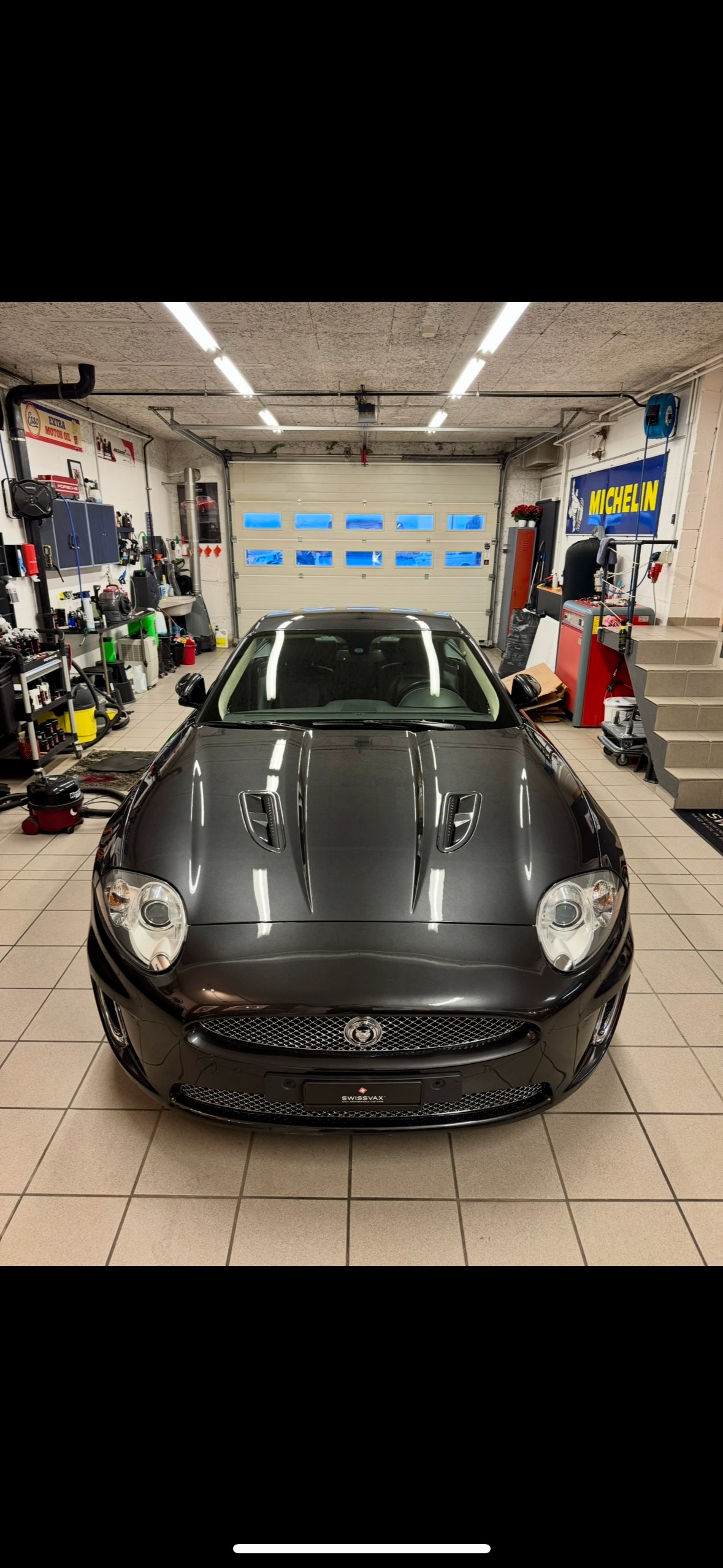 JAGUAR XKR-image-3