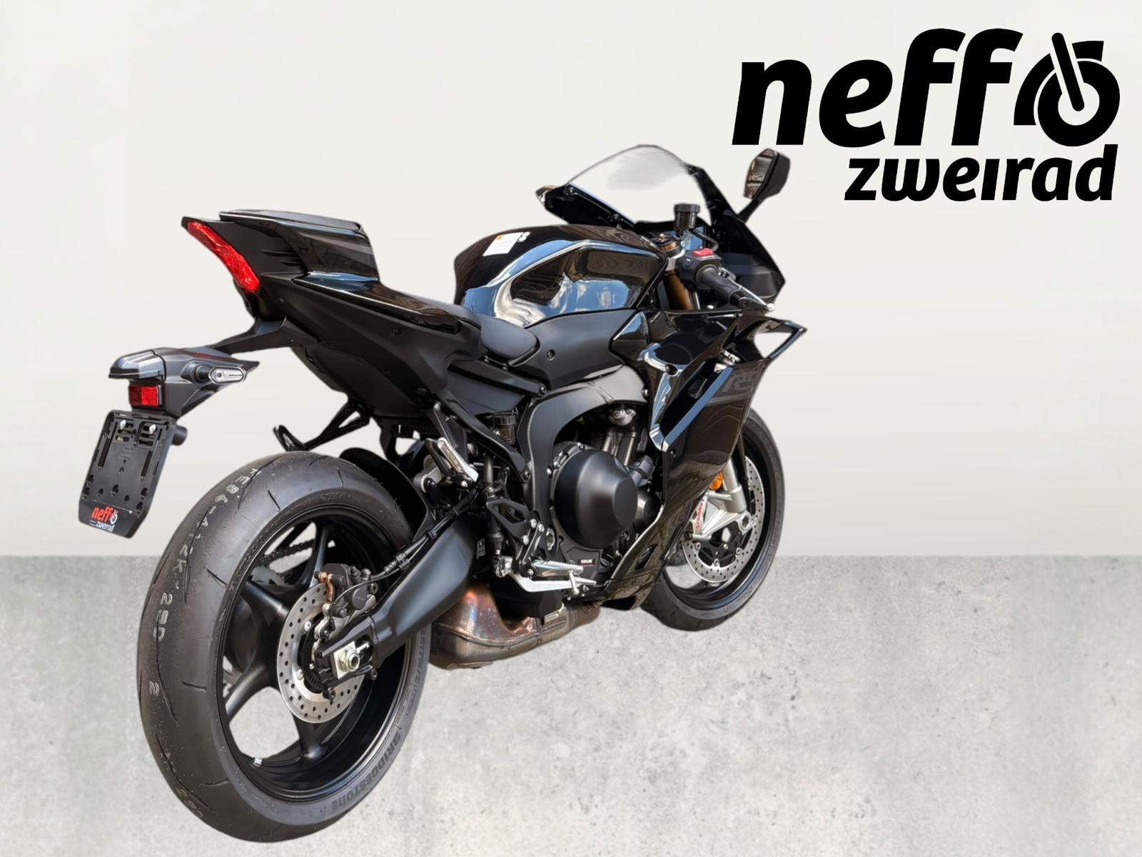 YAMAHA YZF-R9-image-4