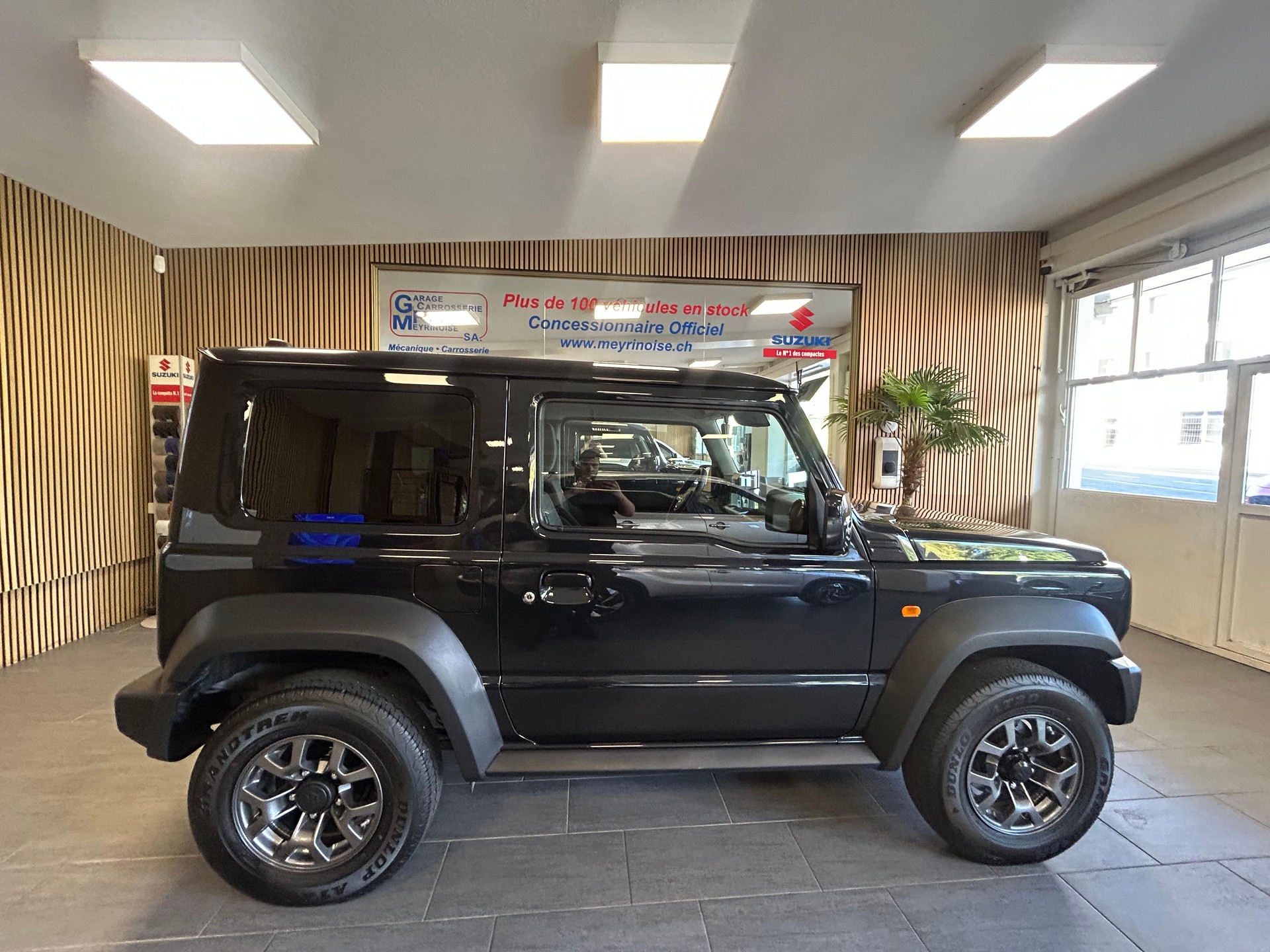 SUZUKI Jimny 1.5 Compact Top Automatique 4 Place/4Platz