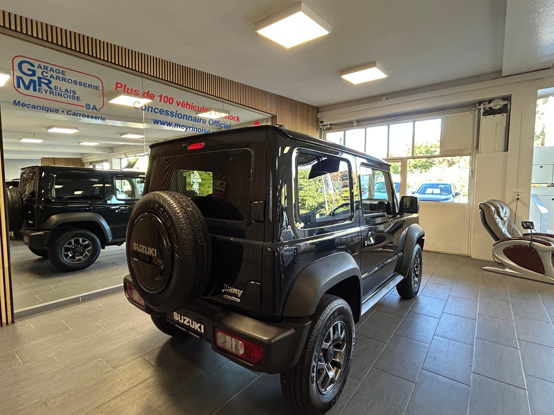 SUZUKI Jimny 1.5 Compact Top Automatique 4 Place/4Platz-image-6