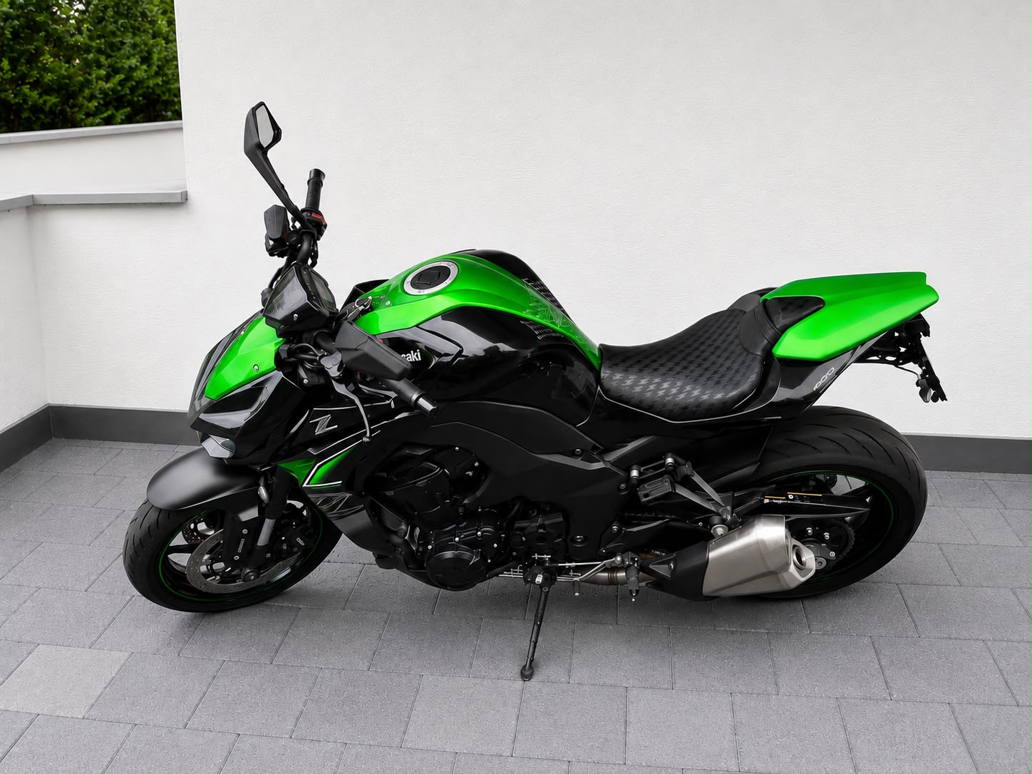 KAWASAKI Z 1000-image-3