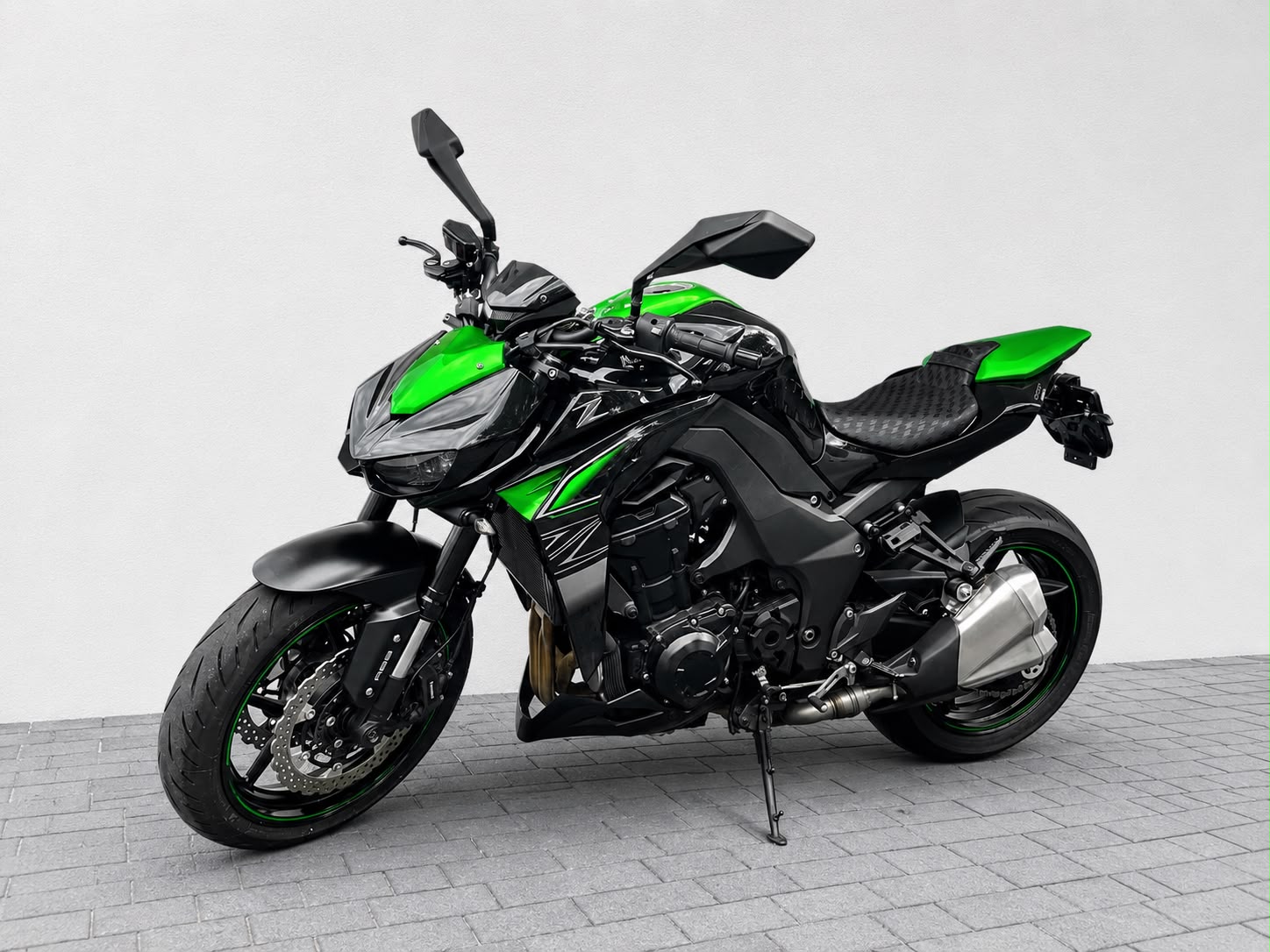 KAWASAKI Z 1000-image-4
