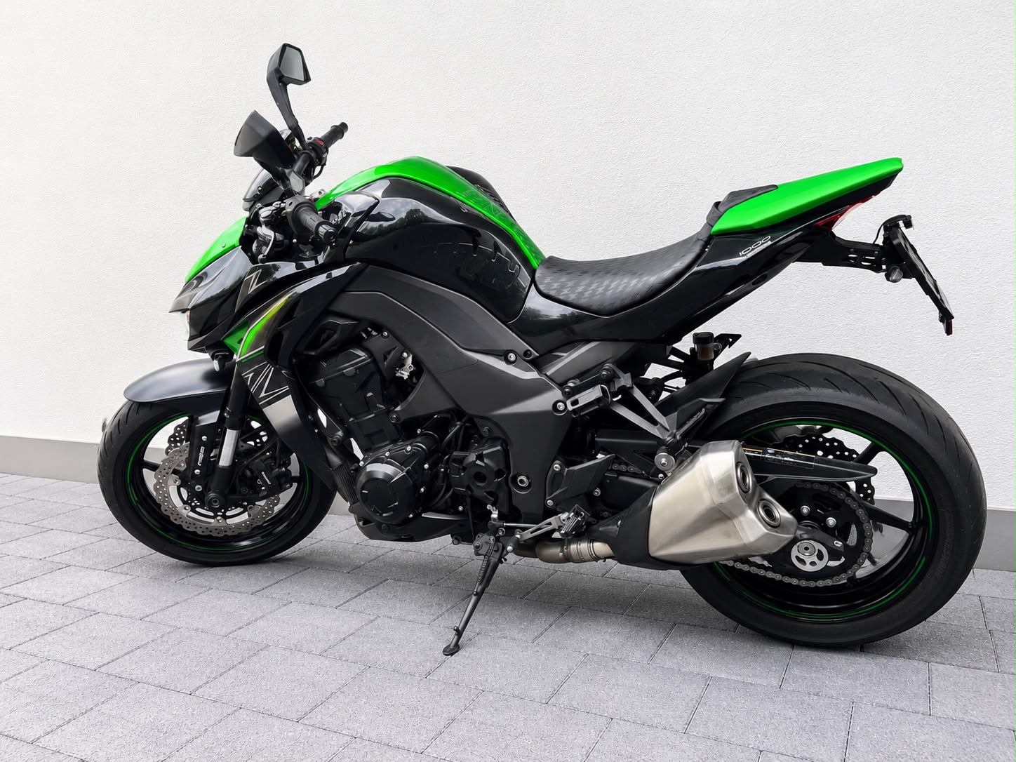 KAWASAKI Z 1000-image-1
